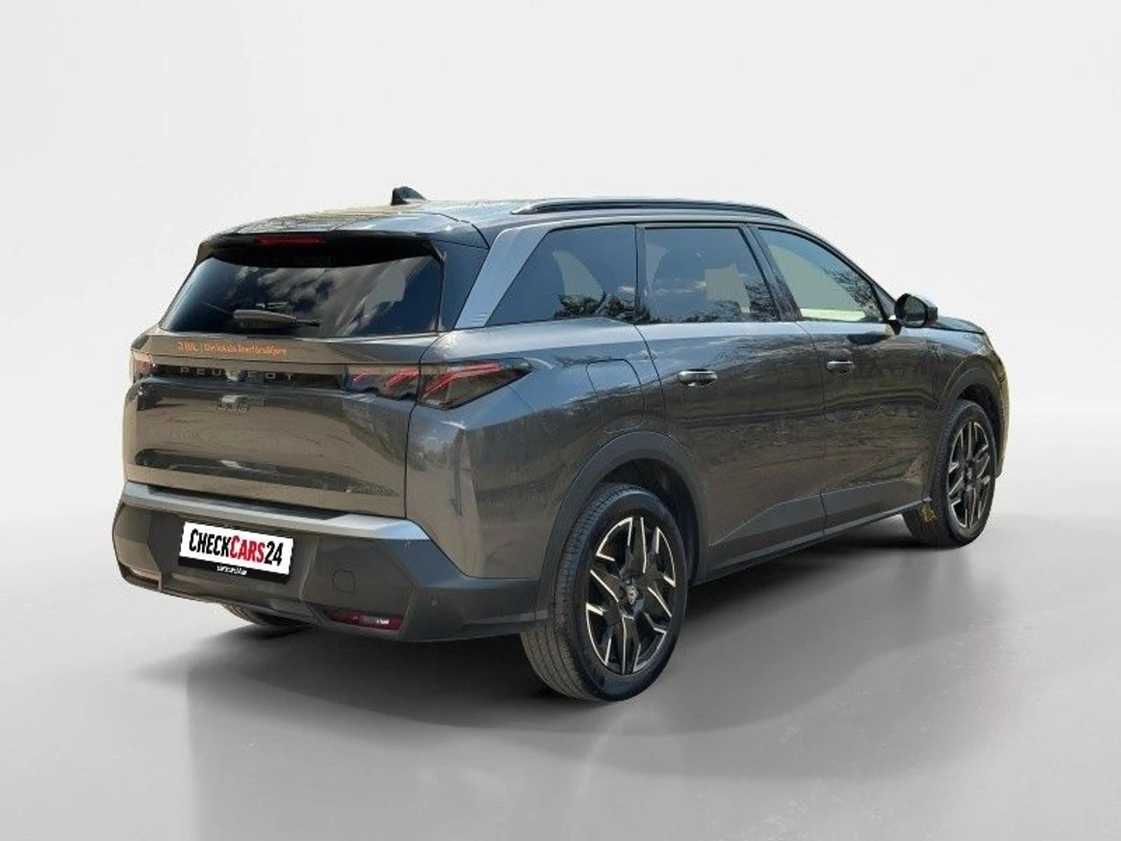 Peugeot 5008 Hybrid 145 GT — photo 6