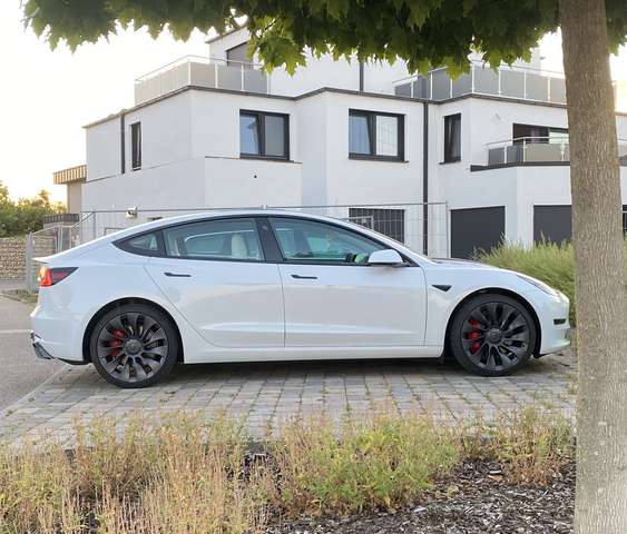 Imagine Tesla Model 3 Performance Facelift | TÜV NEU