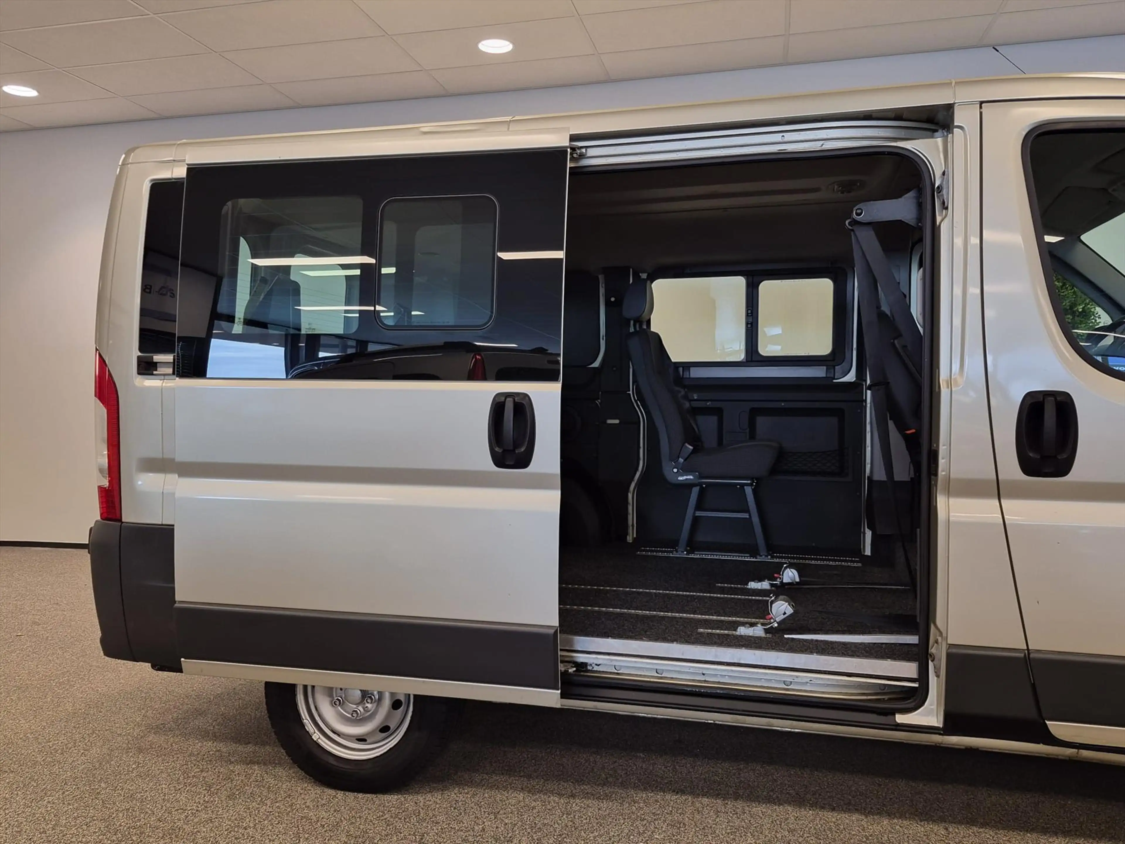Citroen Jumper L1H1 2+1 Rolstoel Bijrijder — photo 16