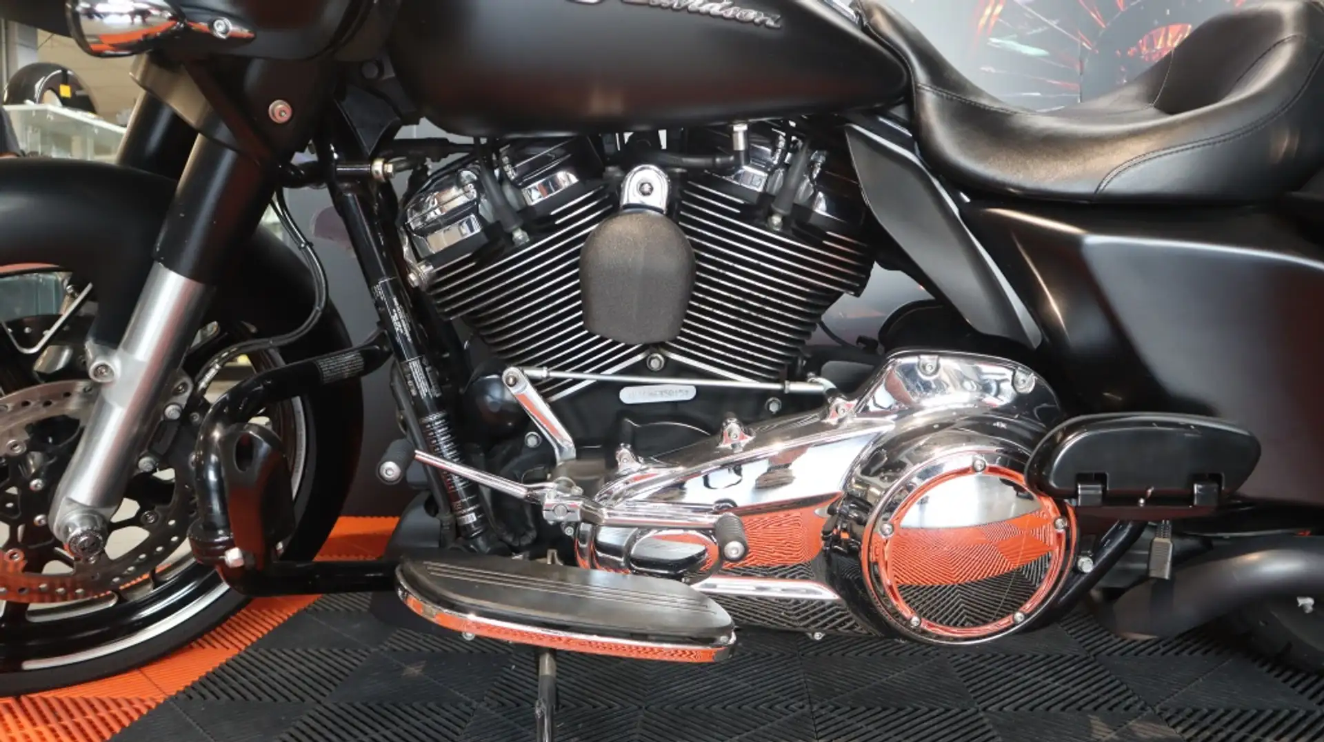 Harley-Davidson Tour Glide Road Siyah - 2