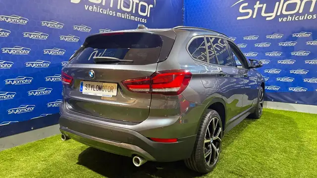 BMW X1 view 16