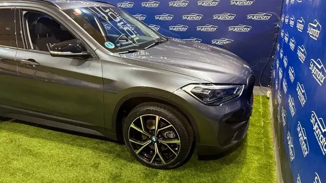 BMW X1 view 4