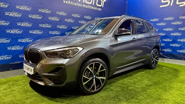 BMW X1 main image