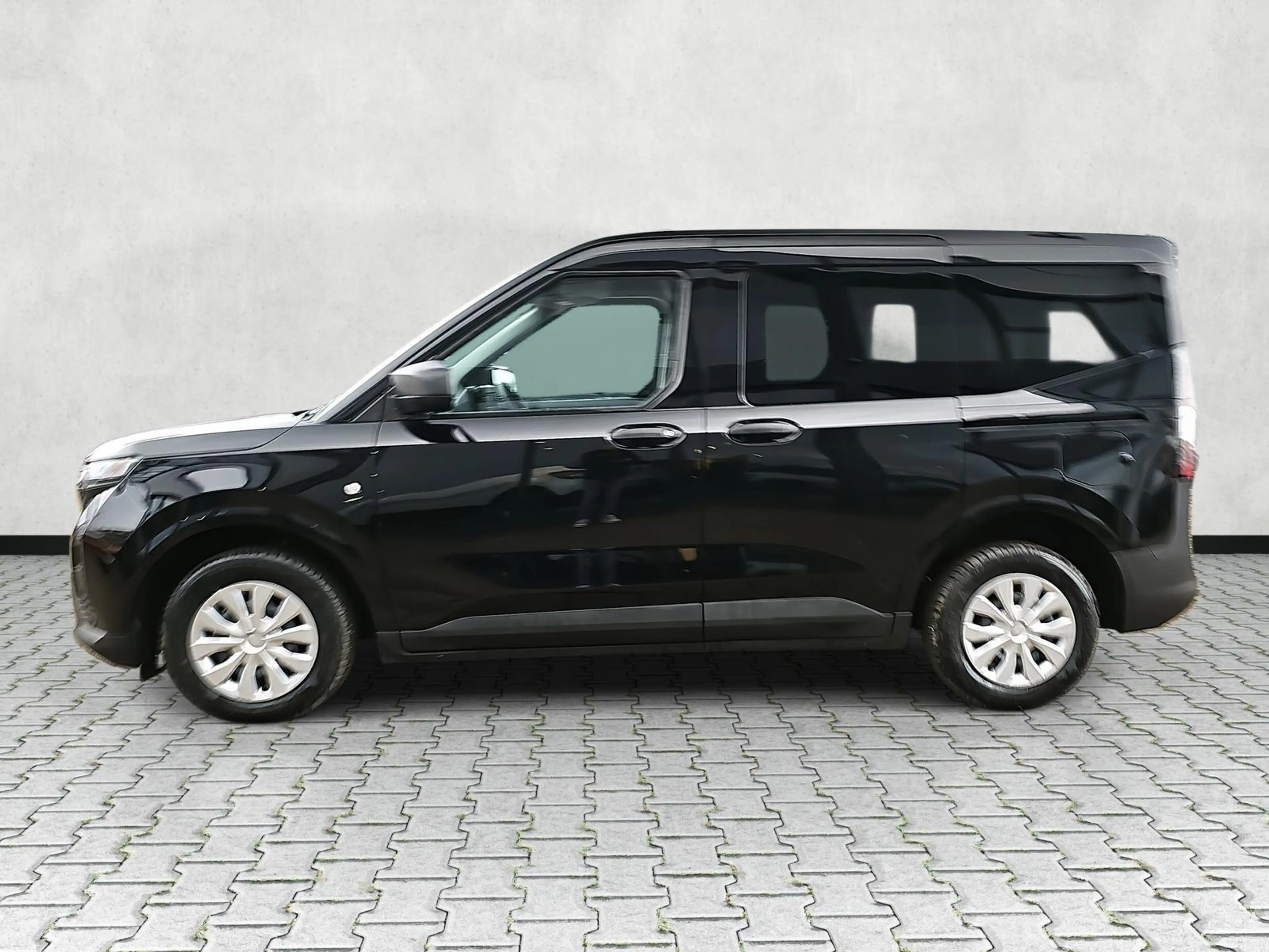Ford Tourneo Courier Trend 1.0 EB 5JGar Kamera AHK 92 kW (125 PS), S... — photo 4