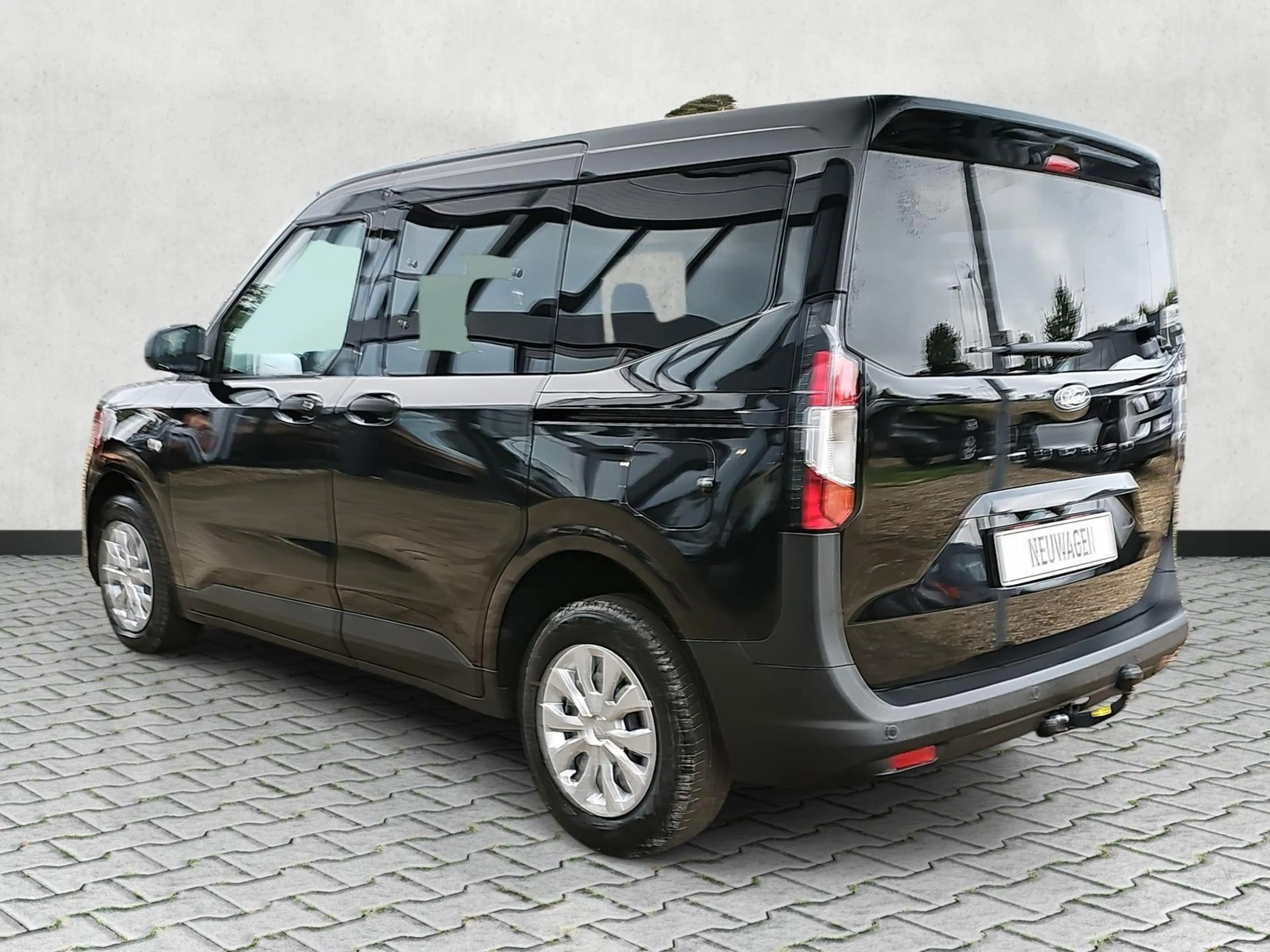 Ford Tourneo Courier Trend 1.0 EB 5JGar Kamera AHK 92 kW (125 PS), S... — photo 5
