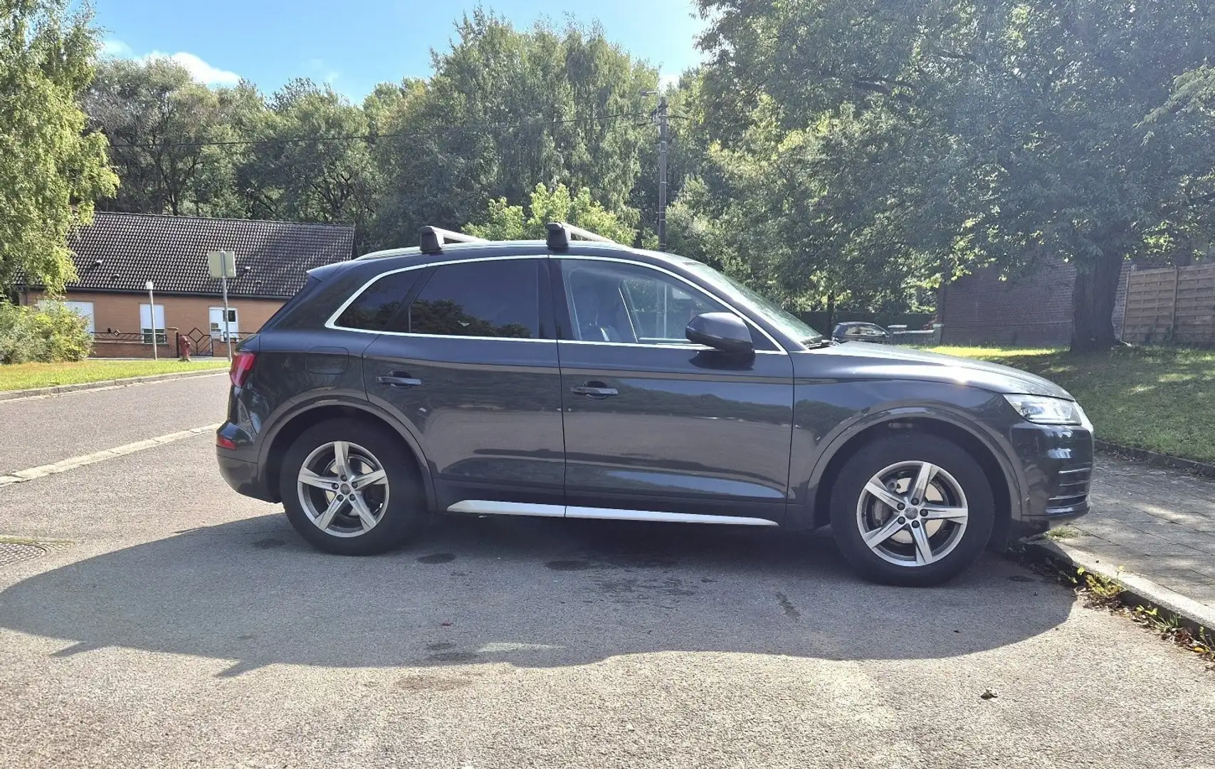 Audi Q5 2.0 TDI 150 Avus - 2