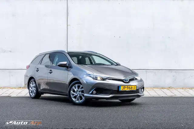 Toyota Auris Touring Sports 1.8 Hybrid Trend