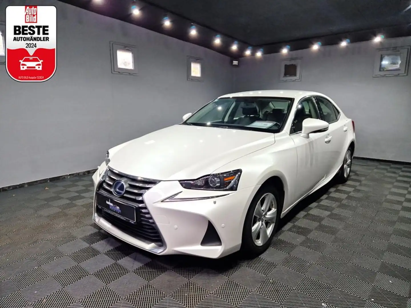 Lexus 300h Privilege |AUTOM|LEDER|LED|R-KAMERA|LM FELGEN Blanc - 1