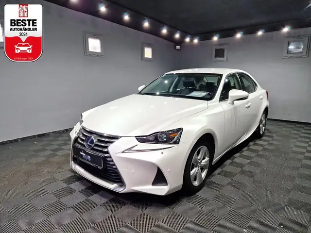 Lexus 300h Privilege |AUTOM|LEDER|LED|R-KAMERA|LM FELGEN