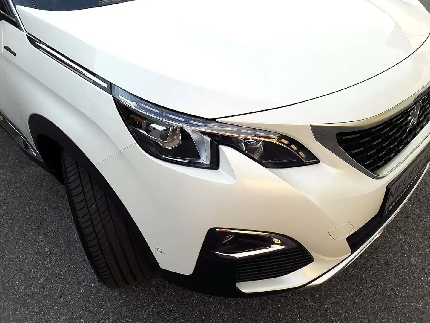 Peugeot 5008 1,6 PureTech 180 S&S EAT8 GT-Line Aut. "reservi... Weiß - 2