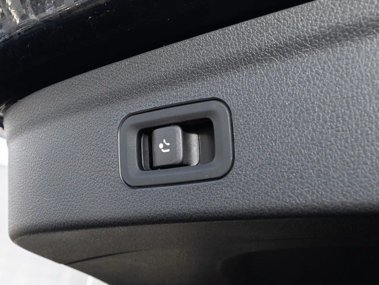 Mercedes-Benz GLE 400 e 4MATIC Pano HUD W-Paket ACC KeyLess 13
