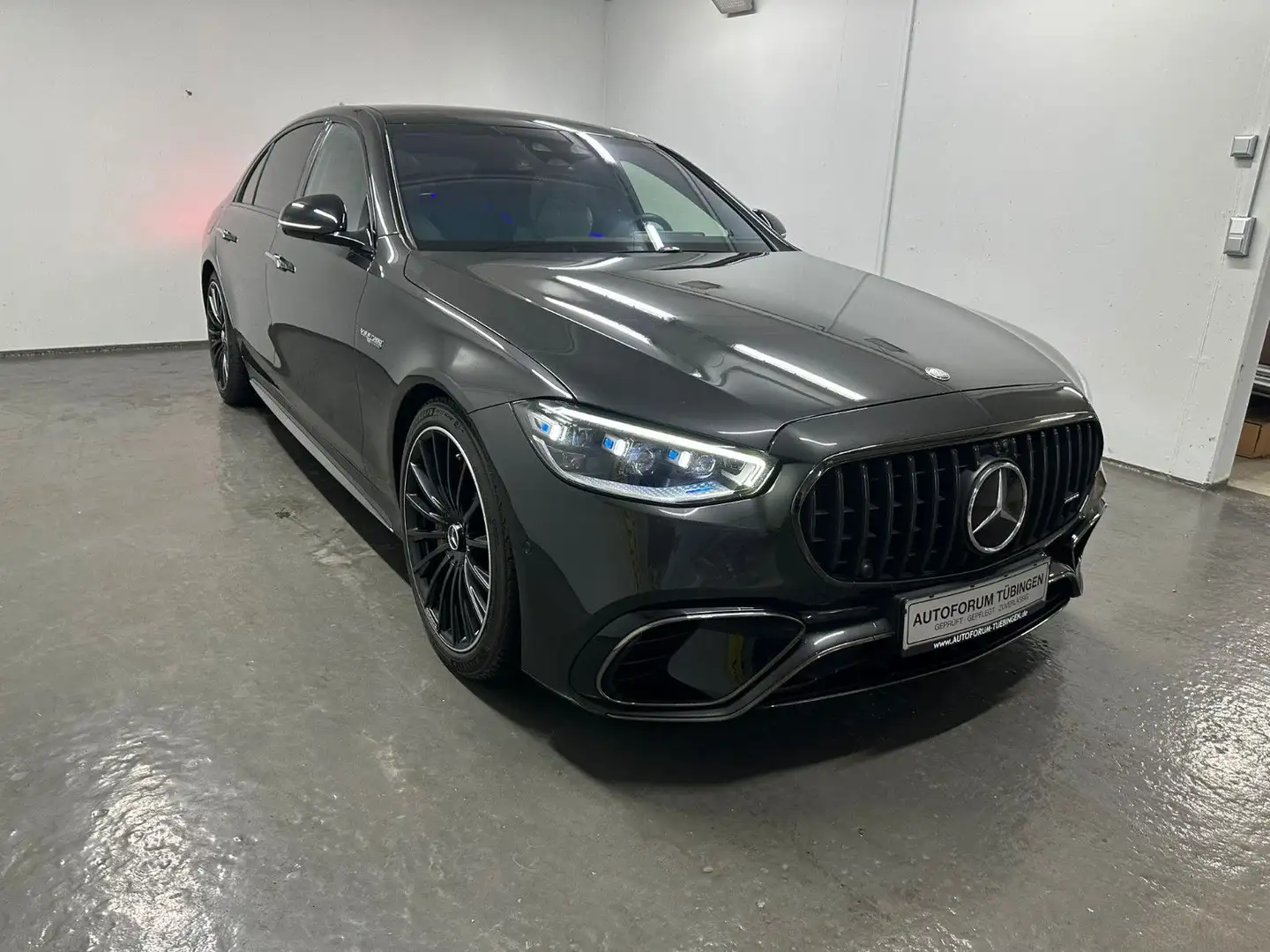 Mercedes-Benz S 63 AMG S 63 E Performance L *KERAMIK*TV*PANO* Grau - 2