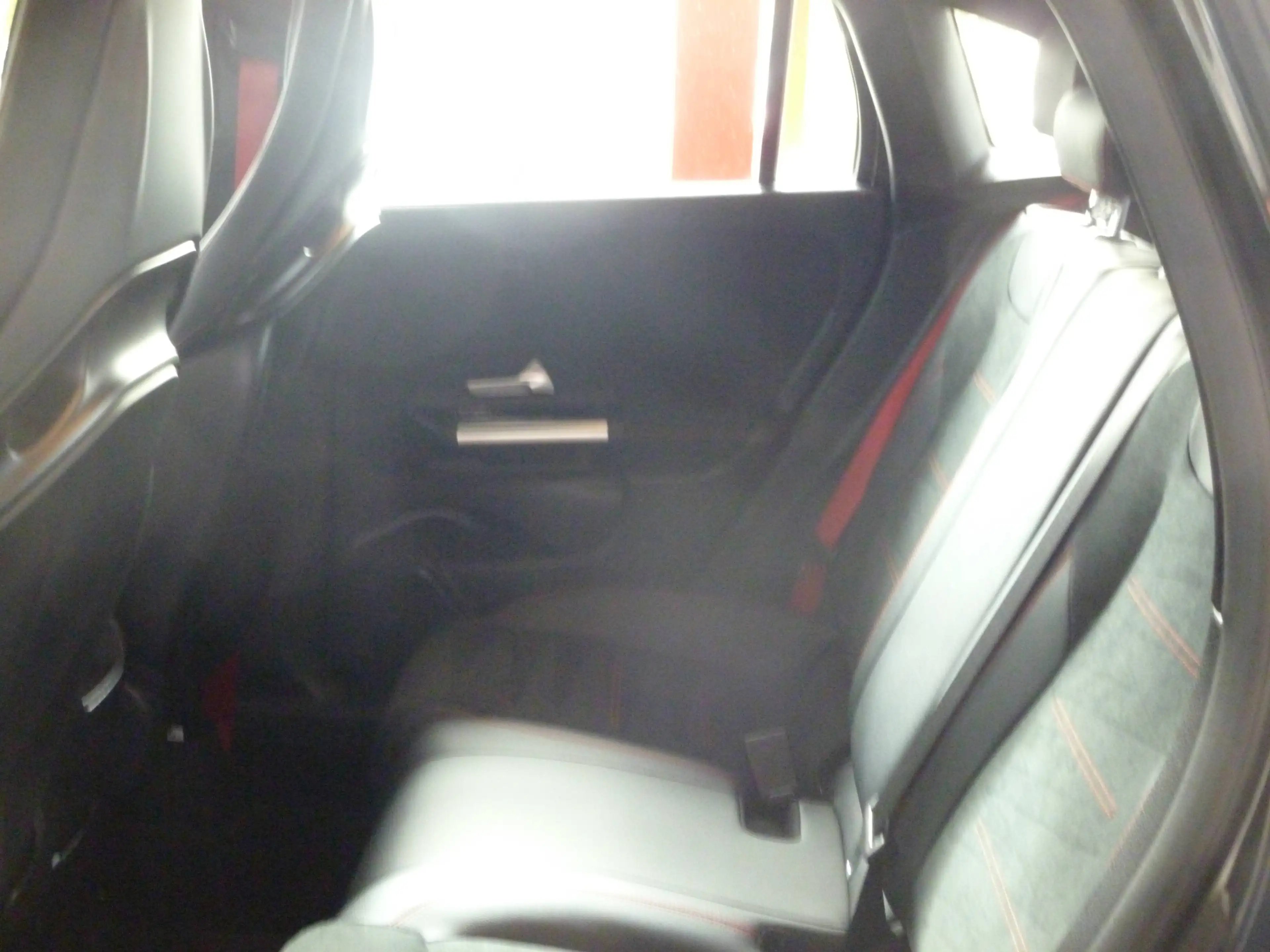Mercedes-Benz GLA 35 AMG AMG GLA 35 4Matic LED Matrix — photo 12