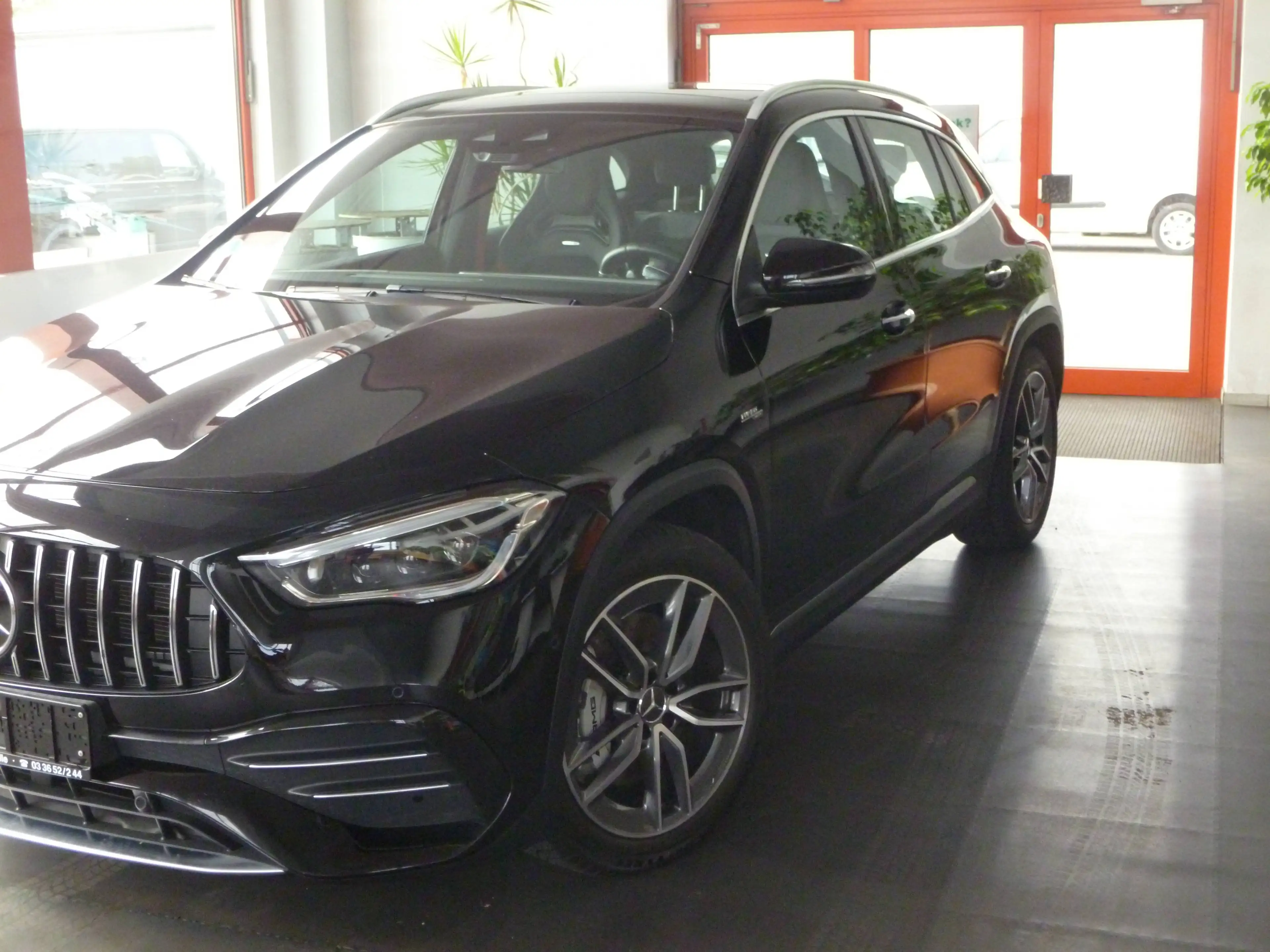Mercedes-Benz GLA 35 AMG AMG GLA 35 4Matic LED Matrix — photo 3