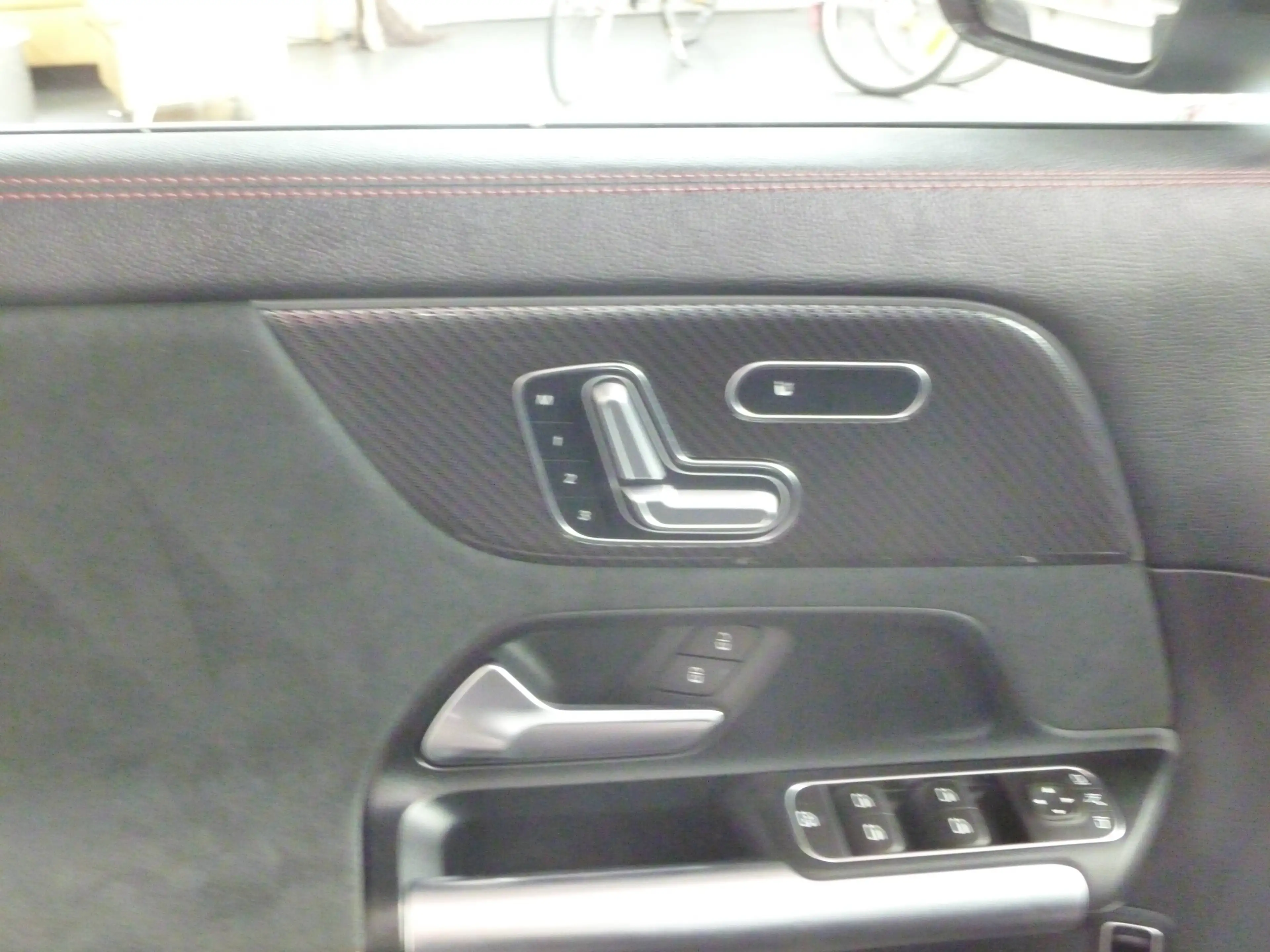 Mercedes-Benz GLA 35 AMG AMG GLA 35 4Matic LED Matrix — photo 7