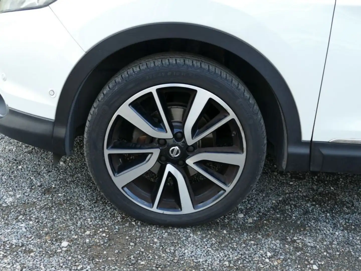 Nissan Qashqai 1.6 dCi 130 Stop/Start All-Mode 4x4-i Blanc - 2