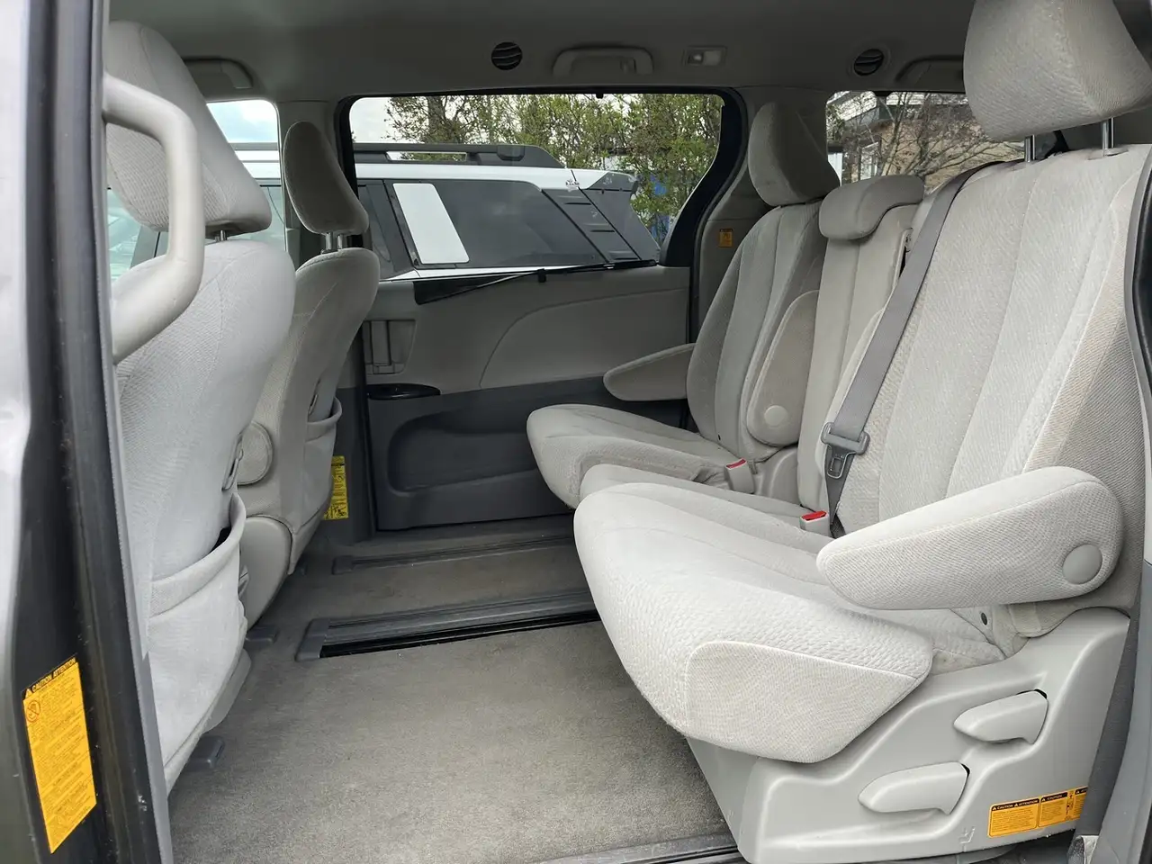 Toyota Sienna снимка Toyota Sienna