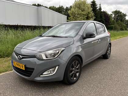 Hyundai i20 1.2i i-Motion / 5-DEURS / AIRCO / STOELVERWARMING