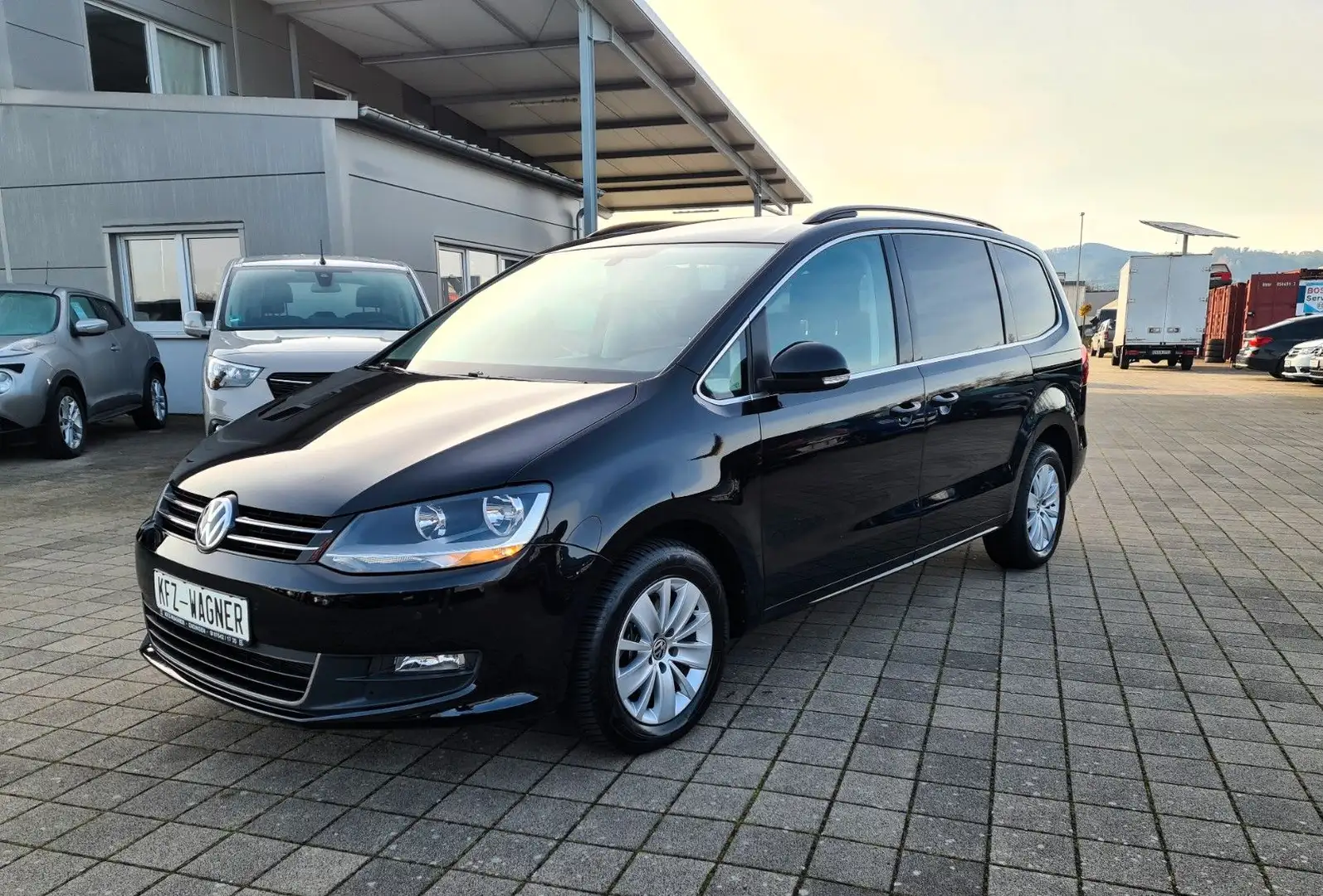 Volkswagen Sharan Comfortline 7 Sitzer AHK ACC DSG Schwarz - 1