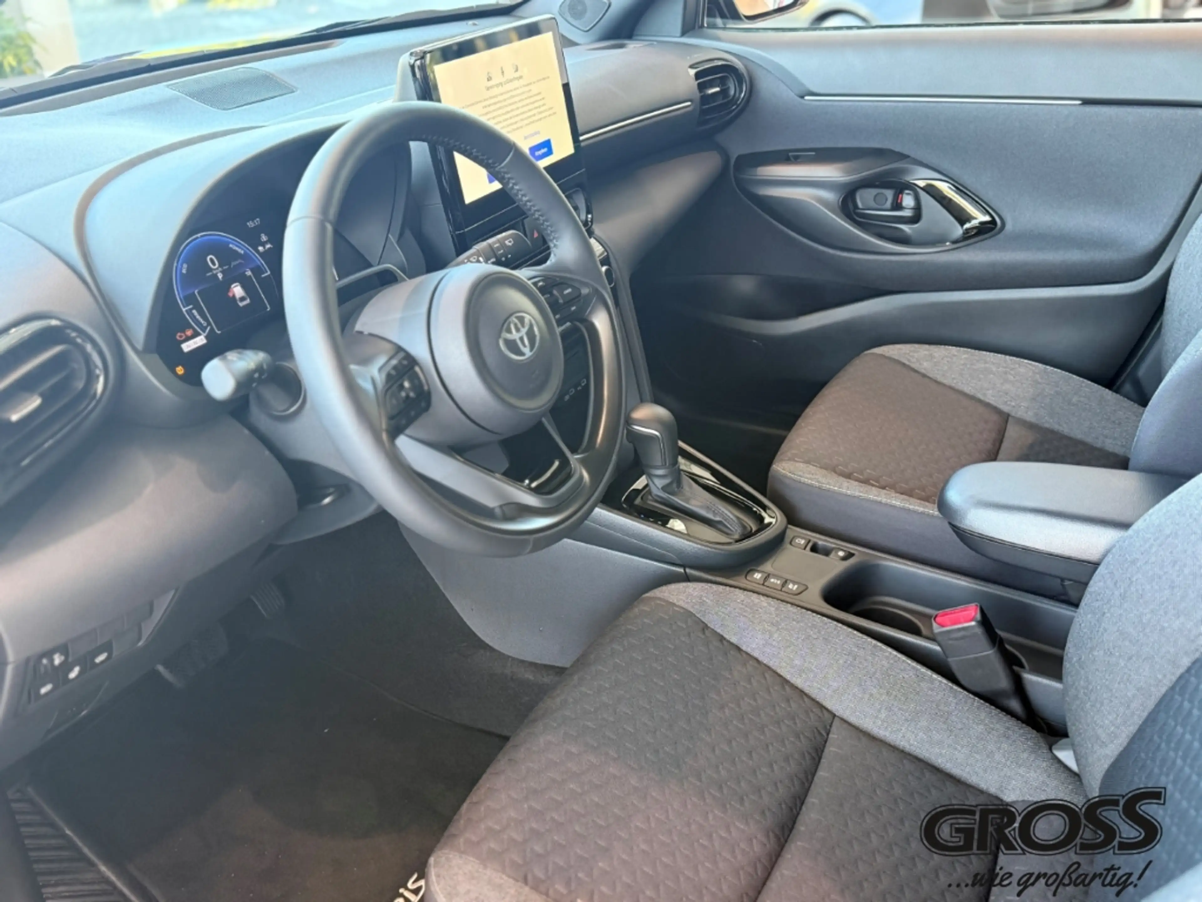 Toyota Yaris Cross Hybrid / Safety / PDC / SHZ / Kamera — photo 15