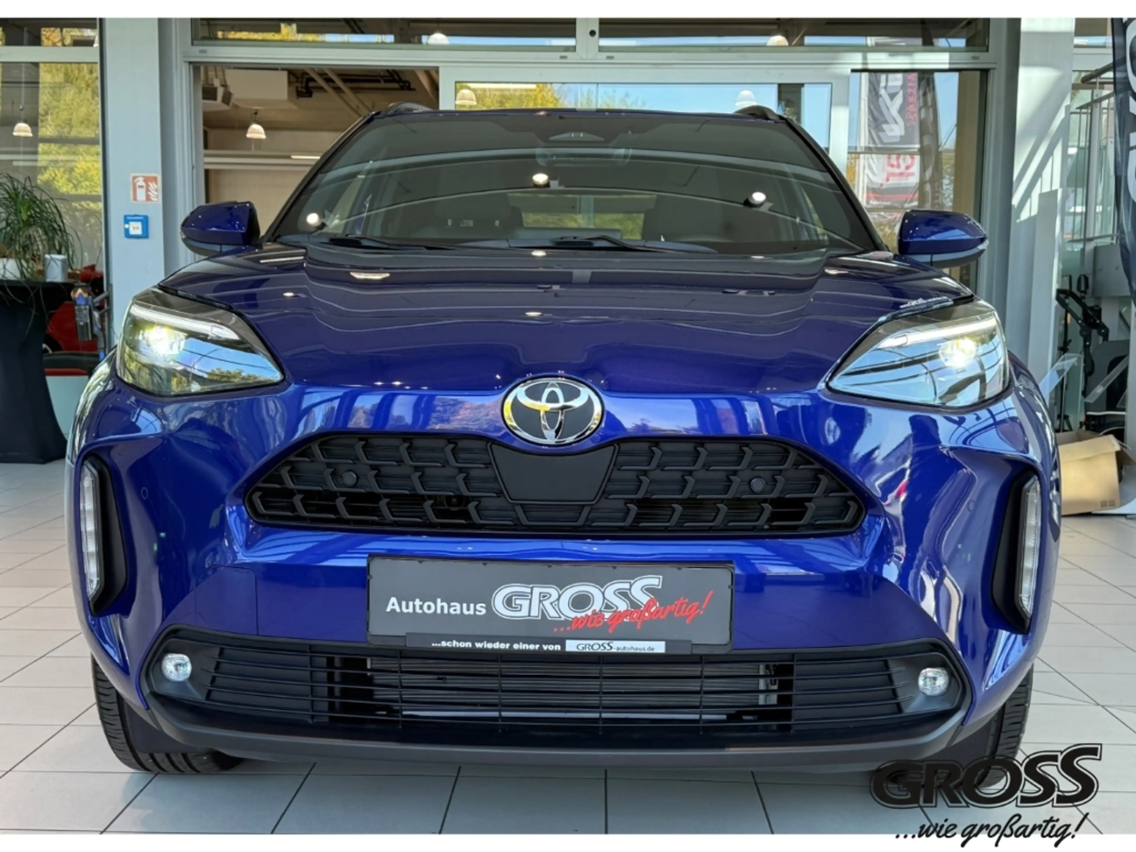 Toyota Yaris Cross Hybrid / Safety / PDC / SHZ / Kamera — photo 2