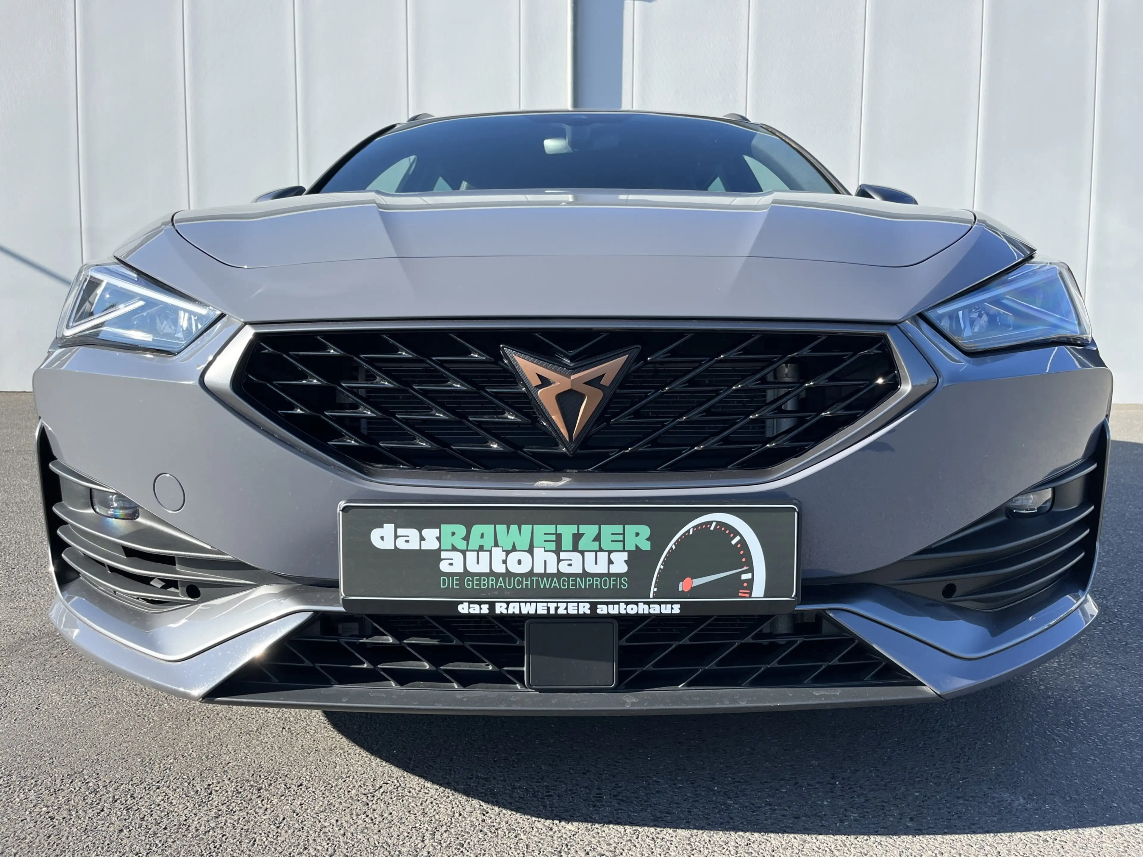 CUPRA Leon SP 2.0 TSI DSG 4Drive VZ 175€ m.20% Anz. AHK Nav — photo 3