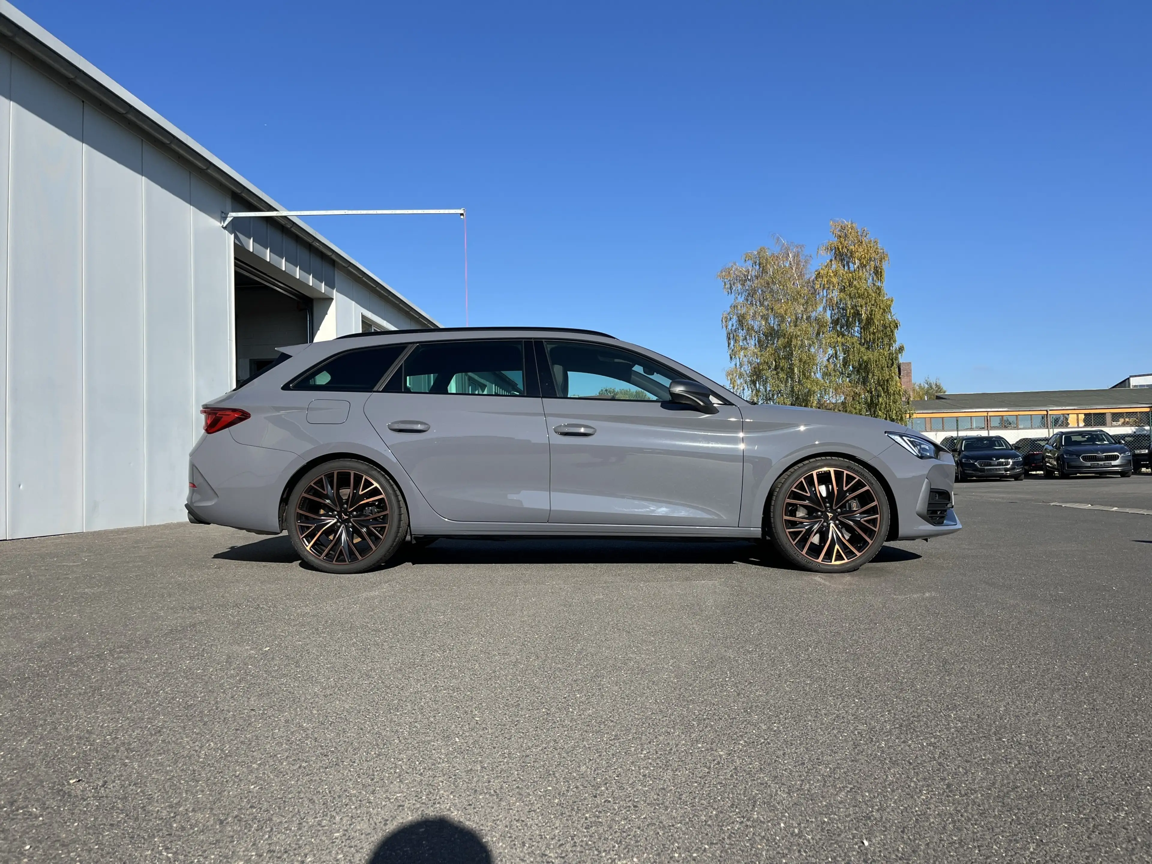 CUPRA Leon SP 2.0 TSI DSG 4Drive VZ 175€ m.20% Anz. AHK Nav — photo 4