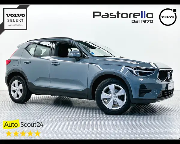 Volvo XC40 (2017-->) - XC40 T2 Geartronic Momentum Core