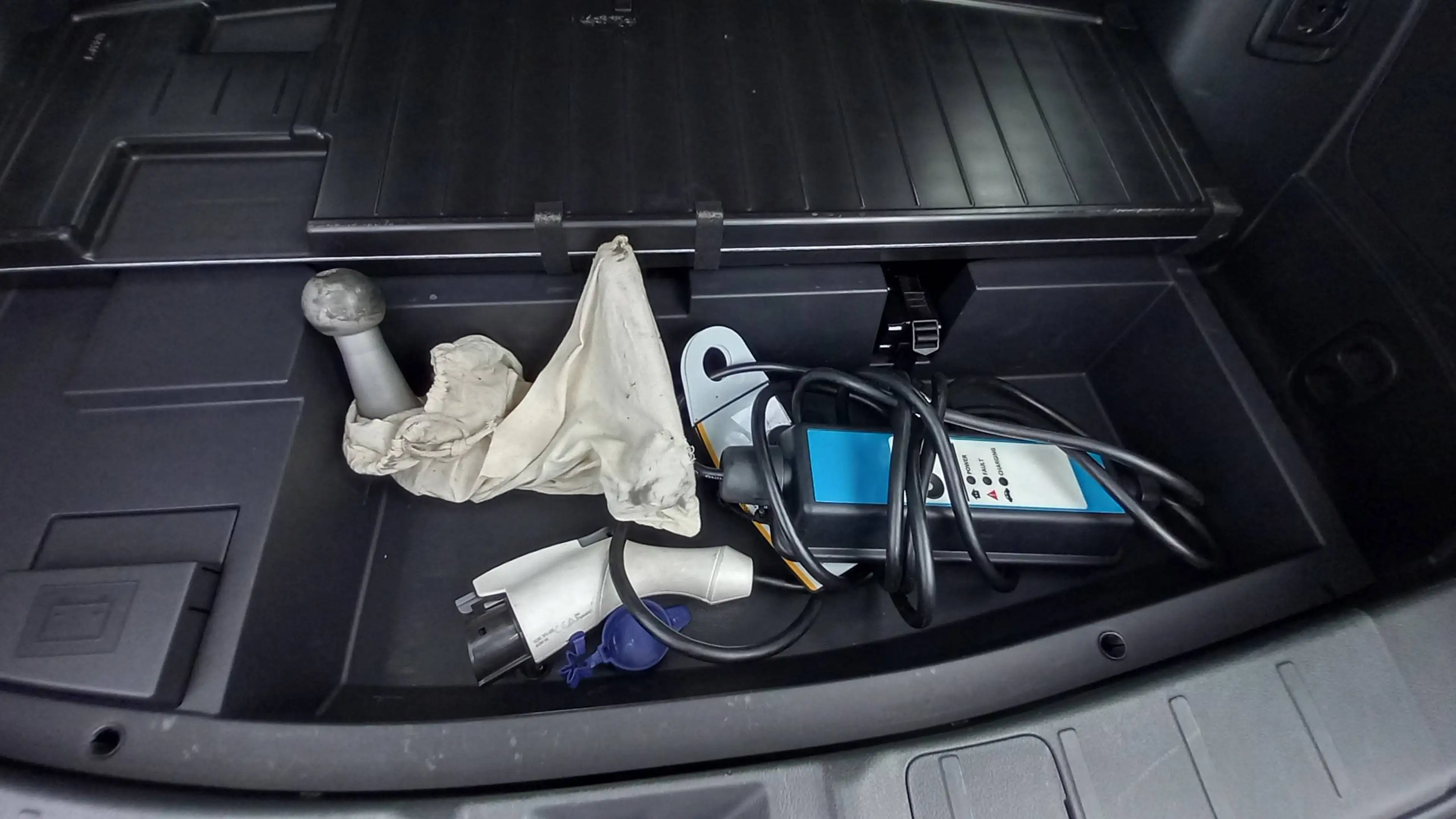 Mitsubishi Outlander Outlander 2.0 4WD Plug-In Hybrid Top — photo 14