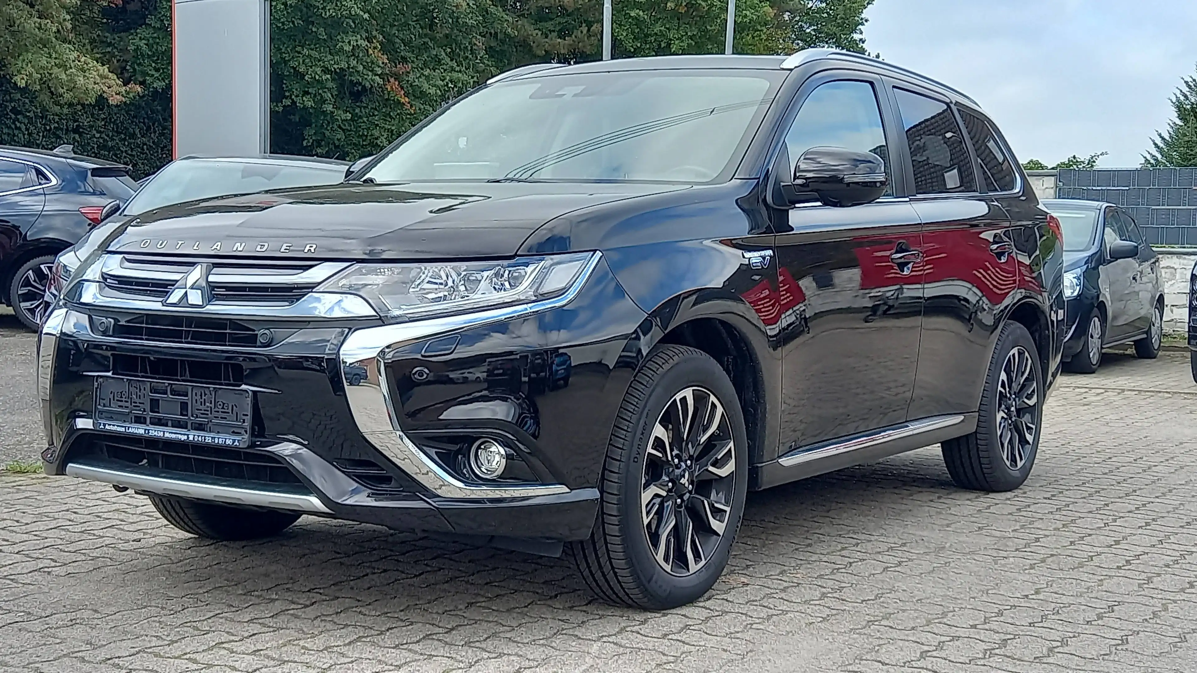 Mitsubishi Outlander Outlander 2.0 4WD Plug-In Hybrid Top