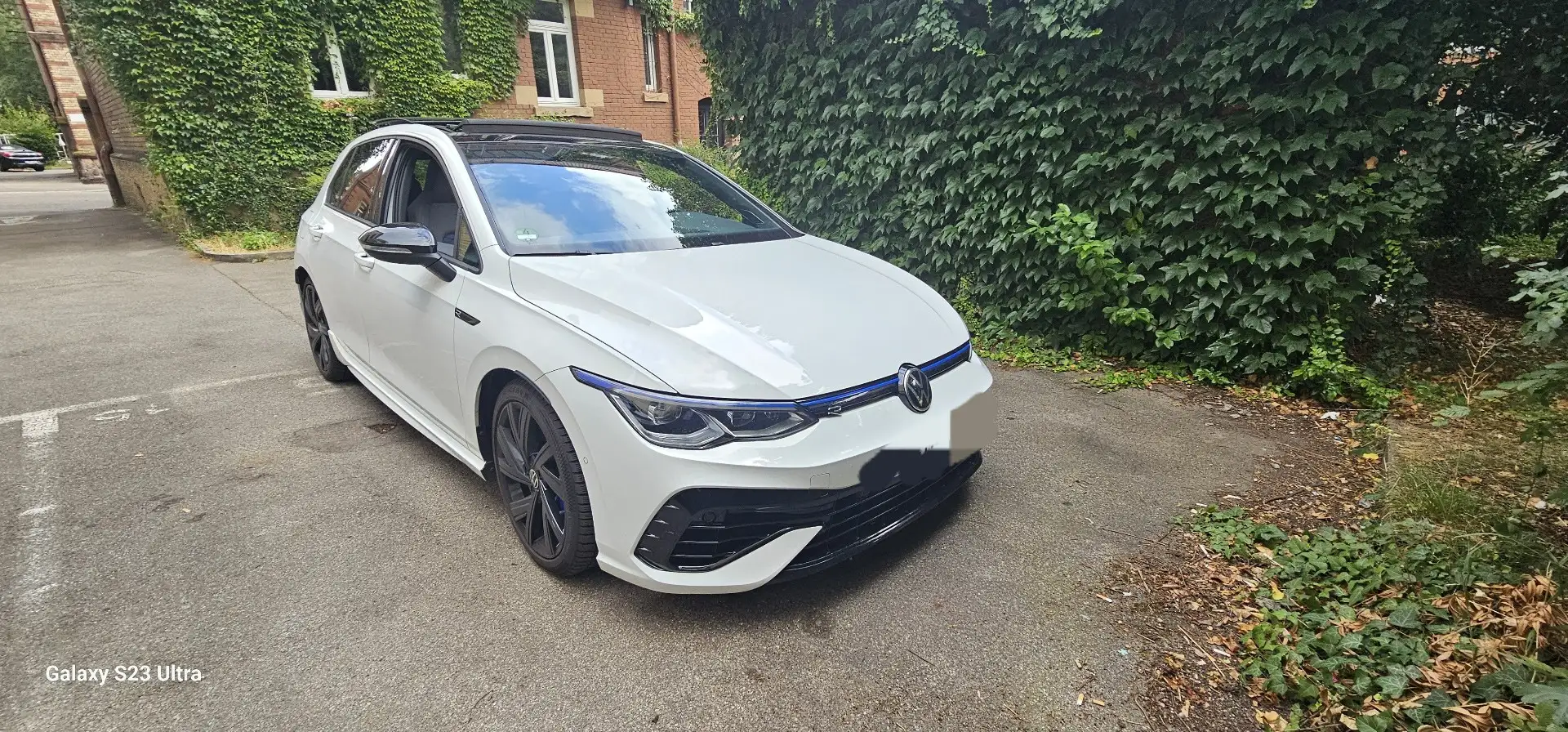 Volkswagen Golf R 2.0 TSI OPF 4Motion DSG - 2