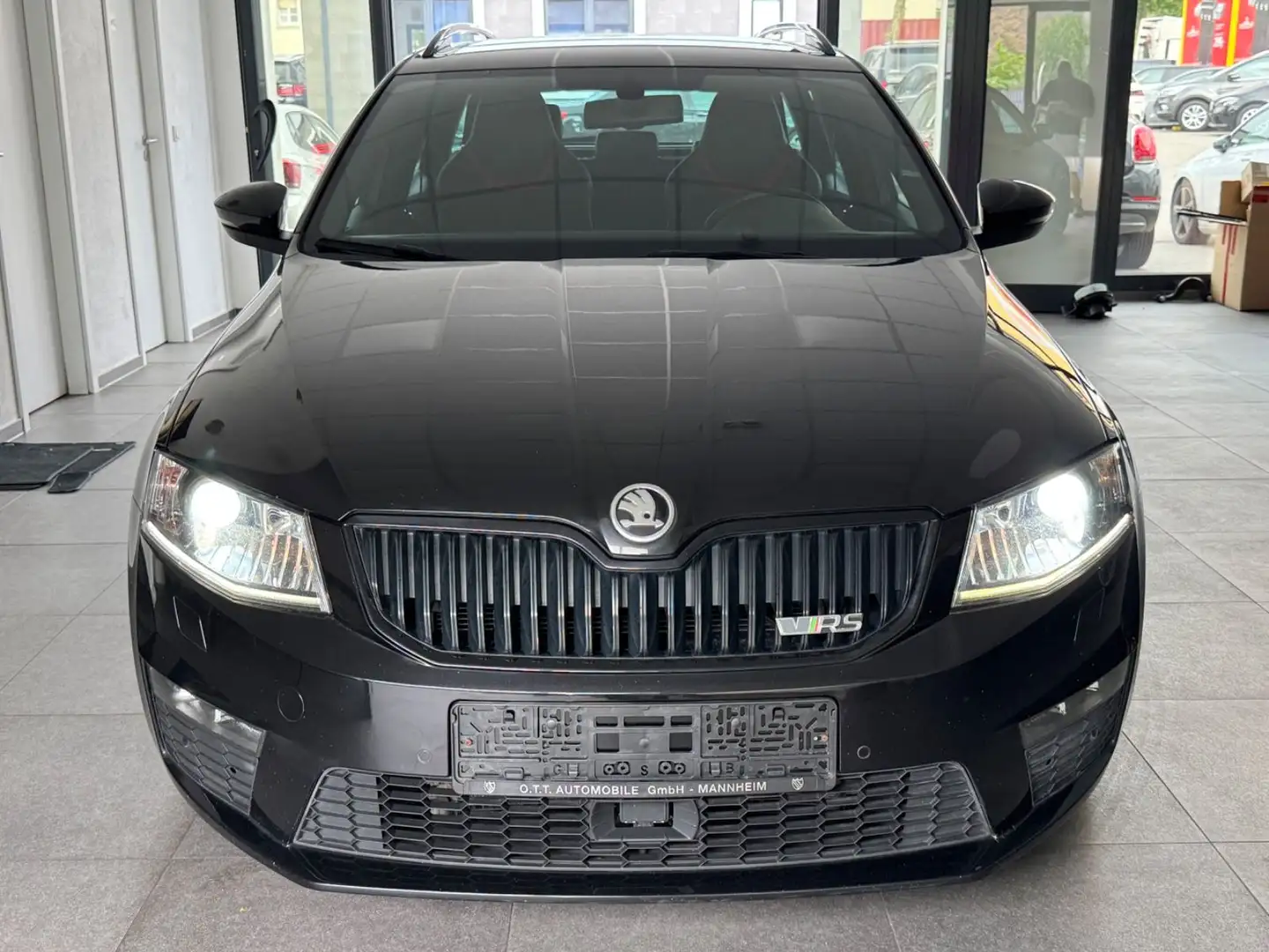 Skoda Octavia Combi RS Challenge DSG-BiXenon-Navi-PDC- Schwarz - 2