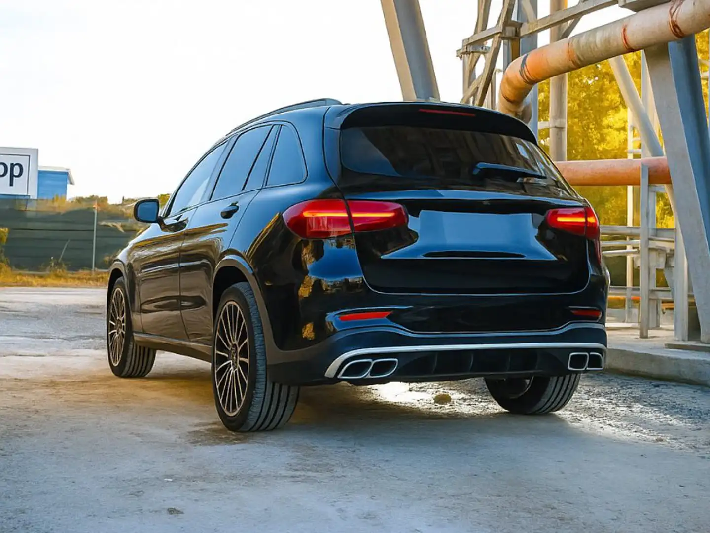 Mercedes-Benz GLC 43 AMG AMG 63 Optik | Burmester | Panodach | Abgasanlage Schwarz - 2