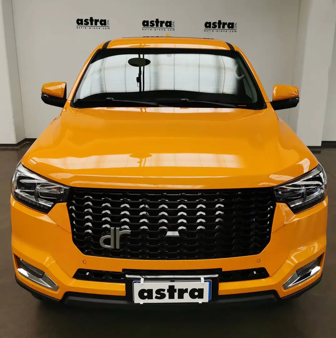 DR Automobiles PK8 2.0 turbo diesel 4x4 136cv Gelb - 2