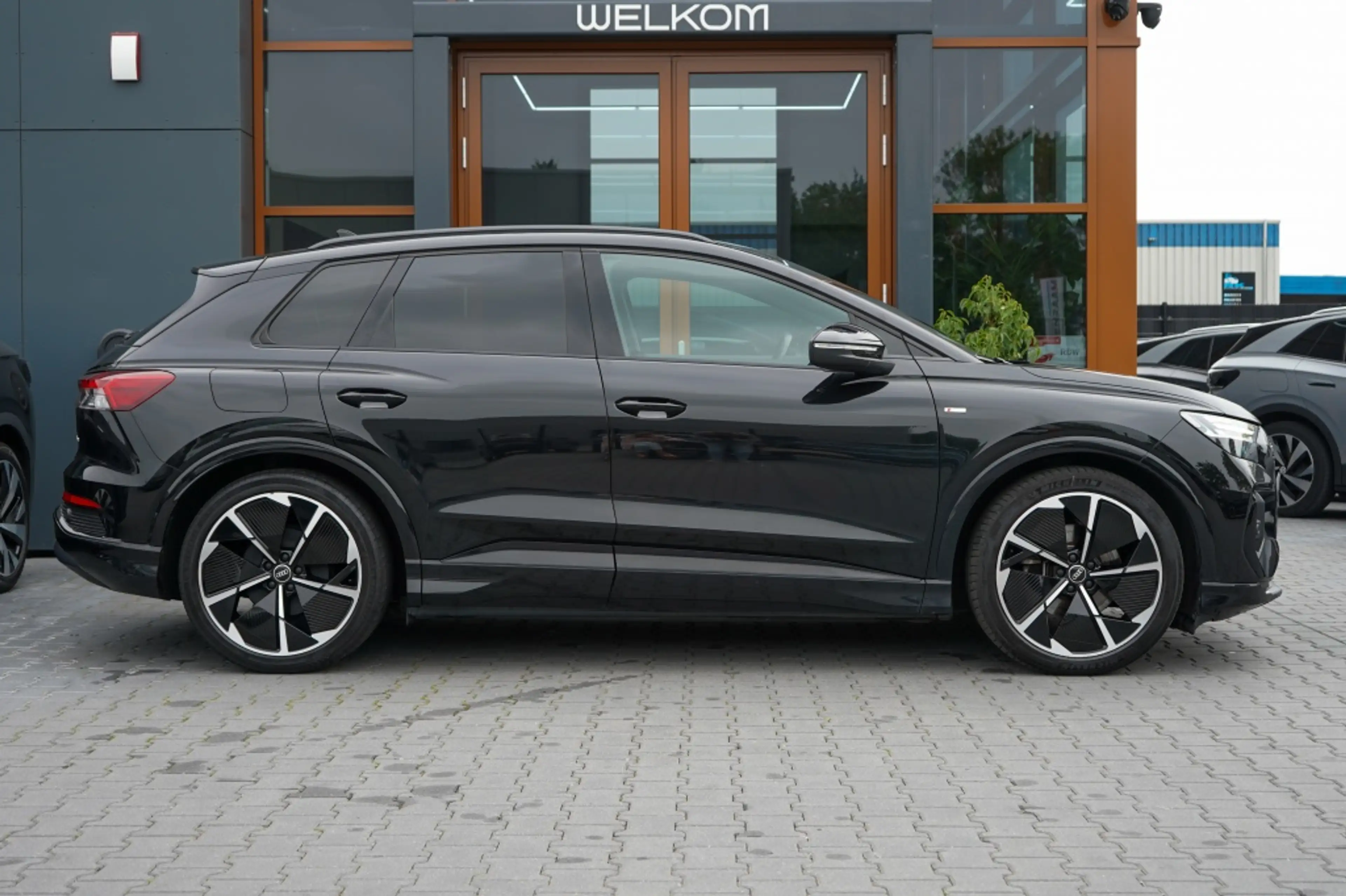 Audi Q4 e-tron 35 L ed S Com 55 kWh | 93,59% SOH | 3X S-line | Ma — photo 11