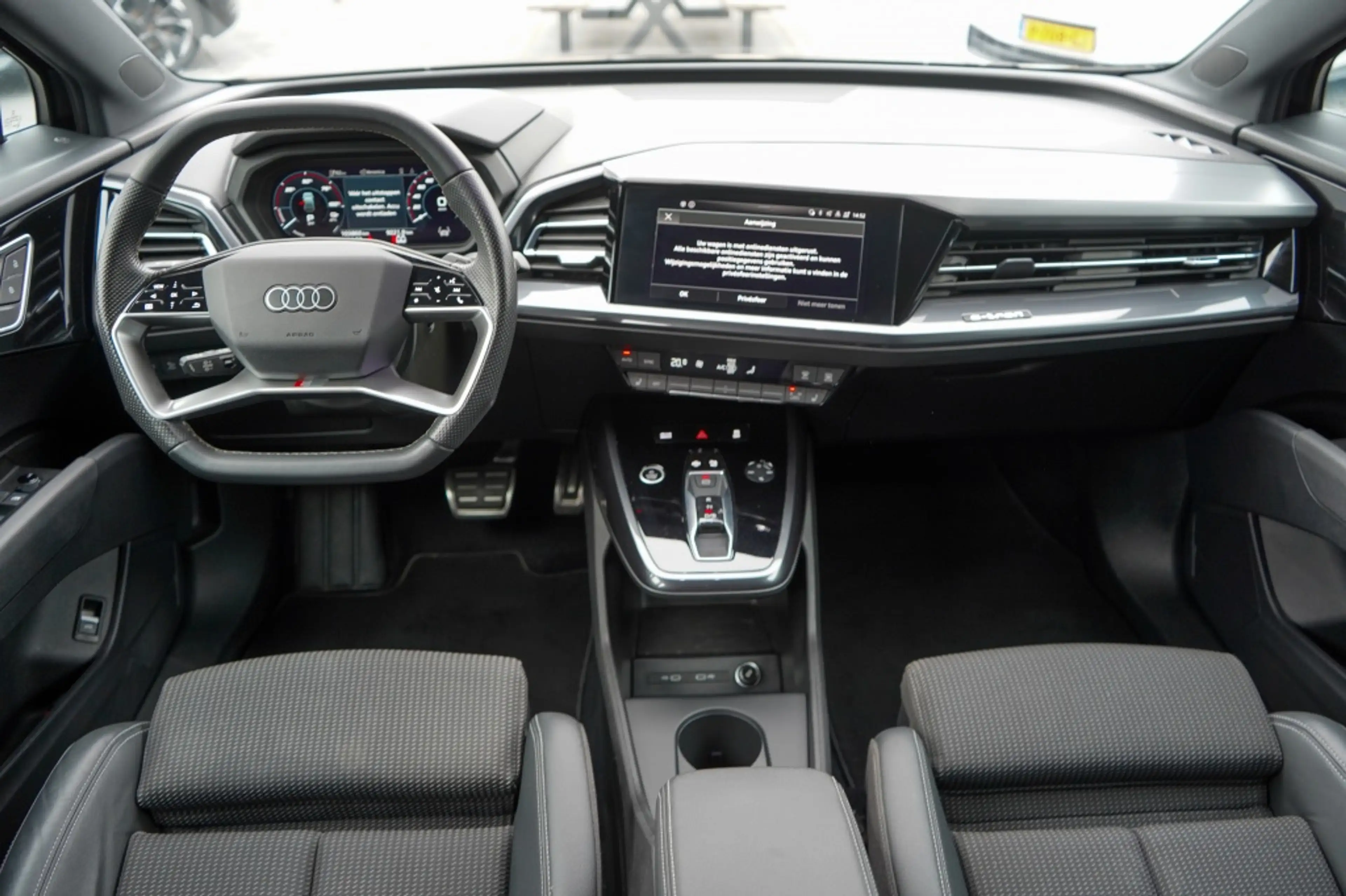 Audi Q4 e-tron 35 L ed S Com 55 kWh | 93,59% SOH | 3X S-line | Ma — photo 5