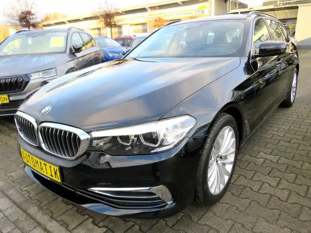 BMW 525 dA touring Luxury Line *LEDER*KAMERA*HEADUP *AHK