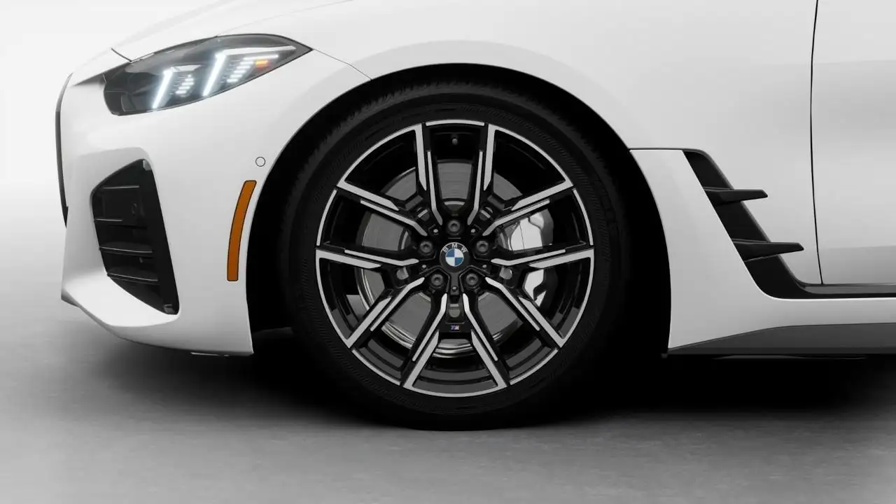 BMW 4 Series снимка BMW 4 Series