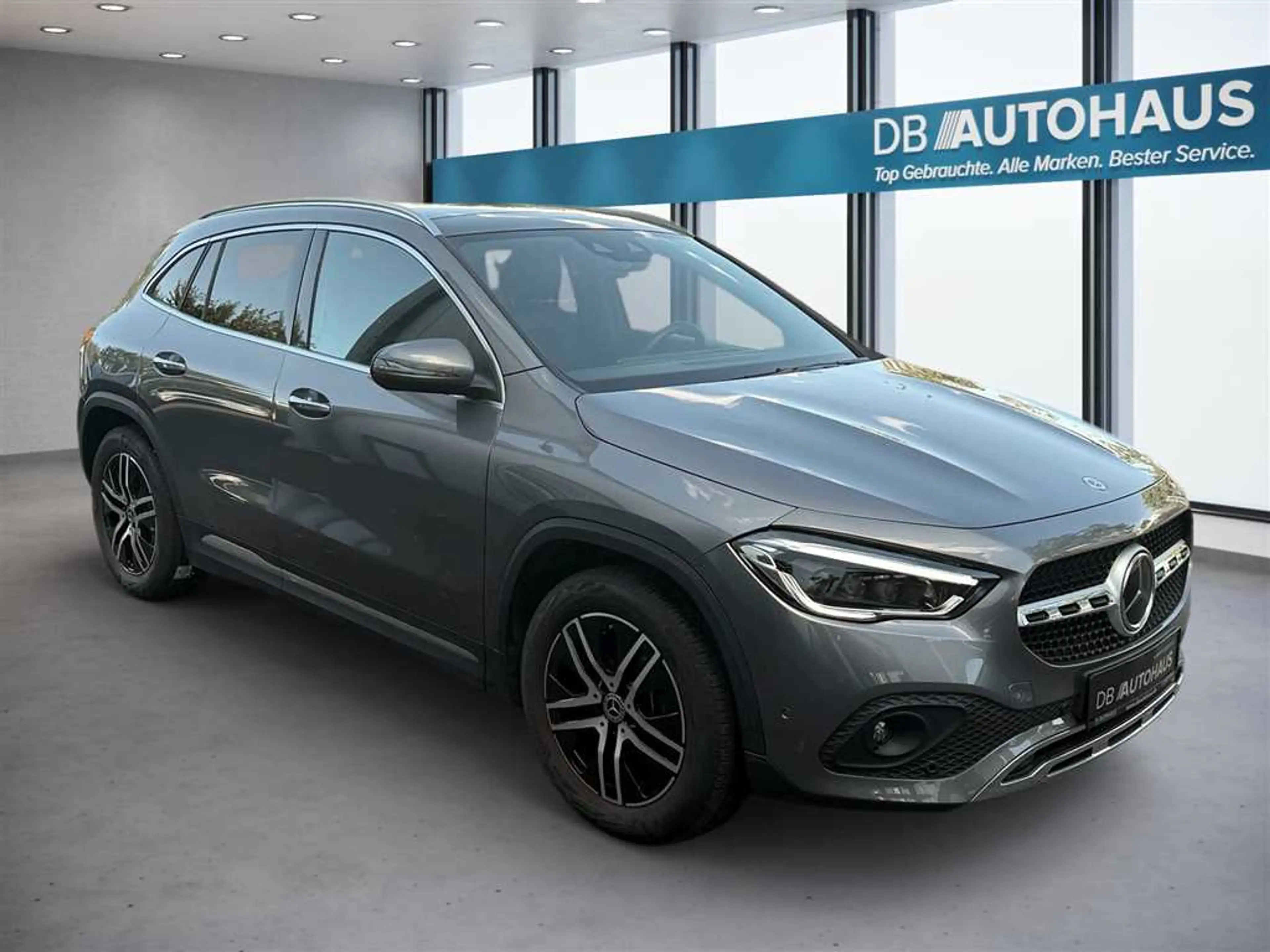 Mercedes-Benz GLA 250 DCT — photo 2