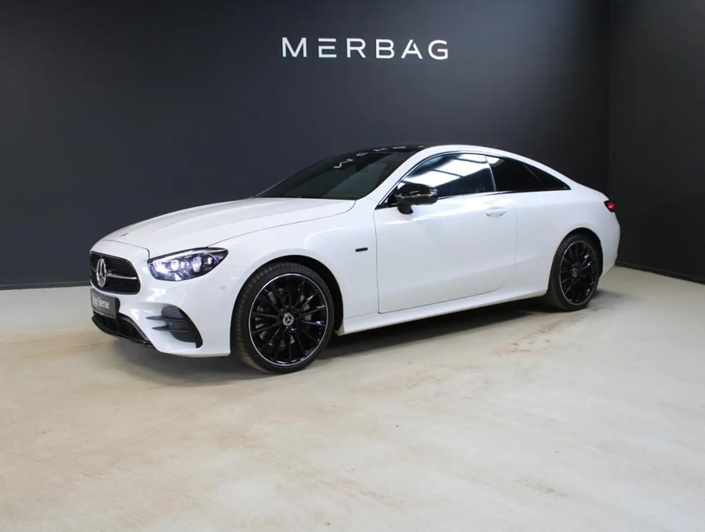 Mercedes-Benz E 450 4M CP *AMG Night Pano Distr Wide Multibeam Blanco - 2