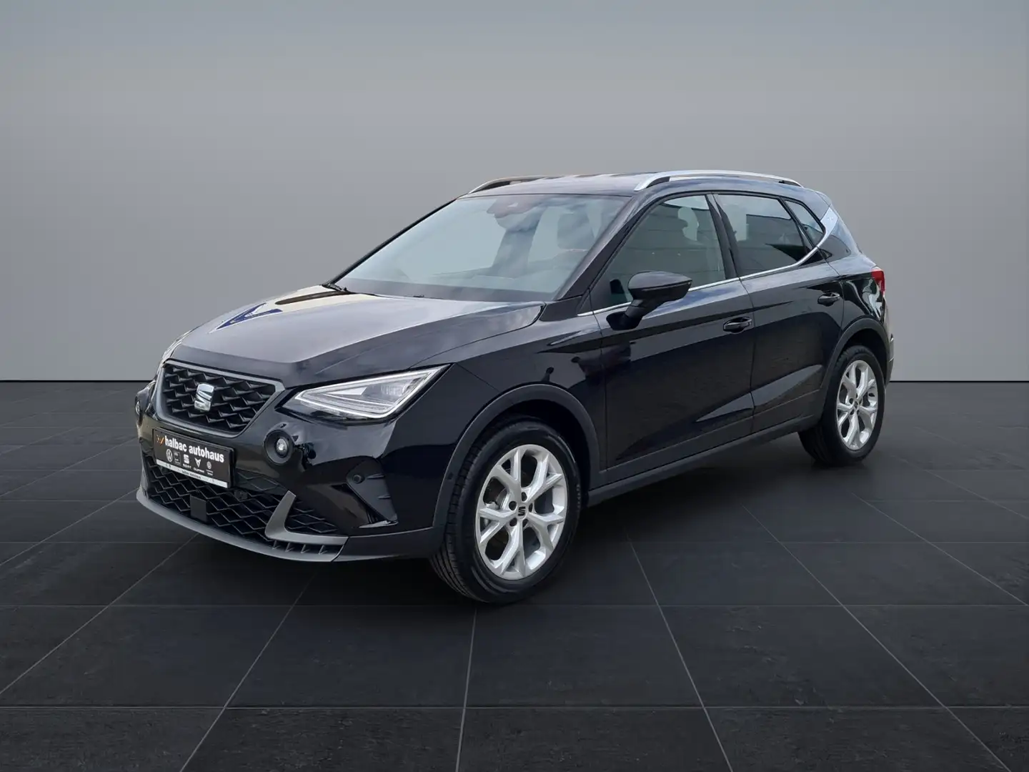 SEAT Arona 1.0 TSI FR +VOLLLED+NAVI+PDC+SHZ+VIRTUALCOCK+NEBE Schwarz - 2