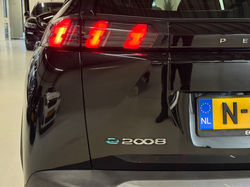 Peugeot e-2008 EV 50 kWh Camera|Carplay|Led!! — photo 9