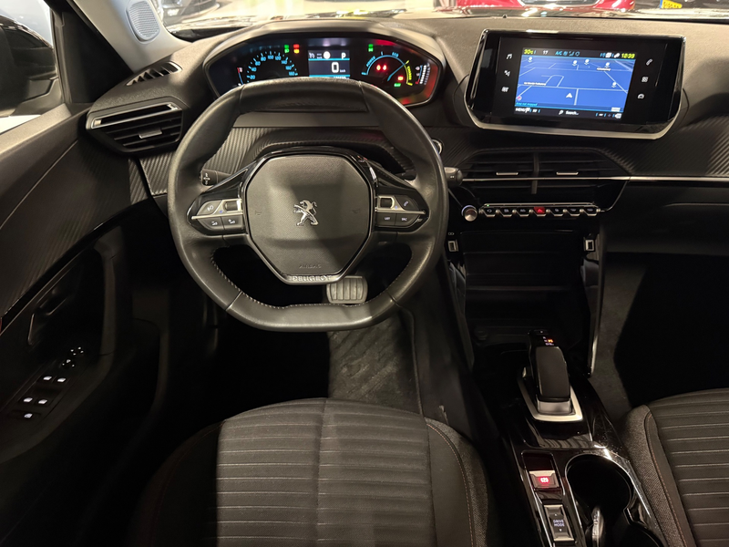Peugeot e-2008 EV 50 kWh Camera|Carplay|Led!! — photo 14