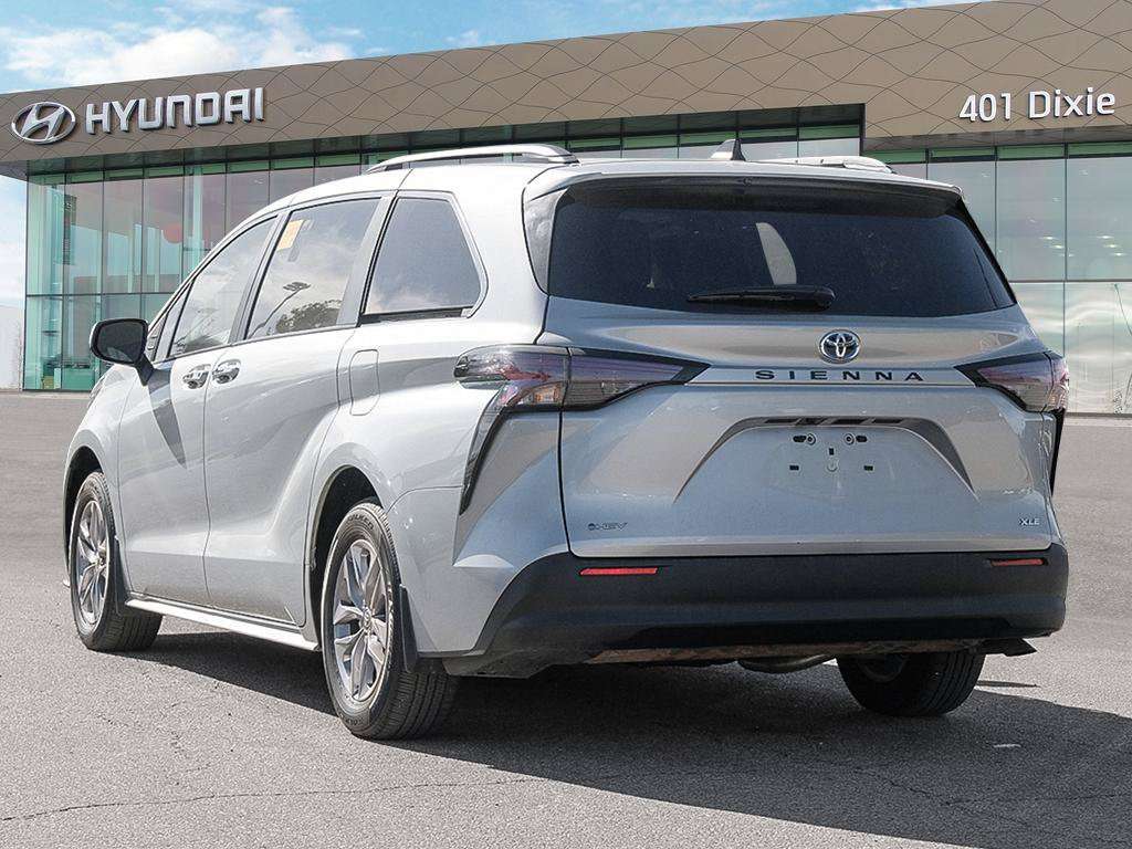 2025 Toyota Sienna
