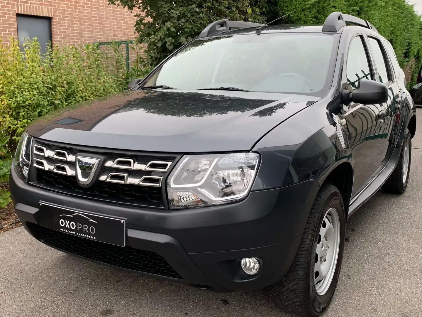 Dacia Duster 1.5 dCi / 1er Proprietaire / Boite 6 / Garantie Gris - 2