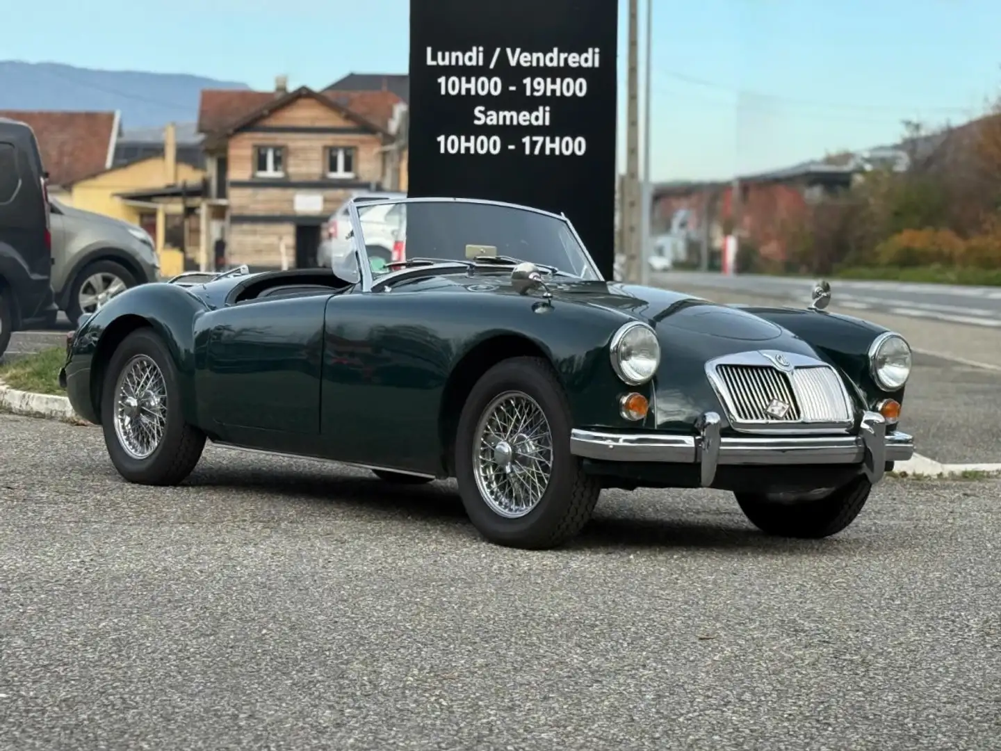 MG MGA A 1600 4 cylindres 1.6L, 80 ch. Vert - 1