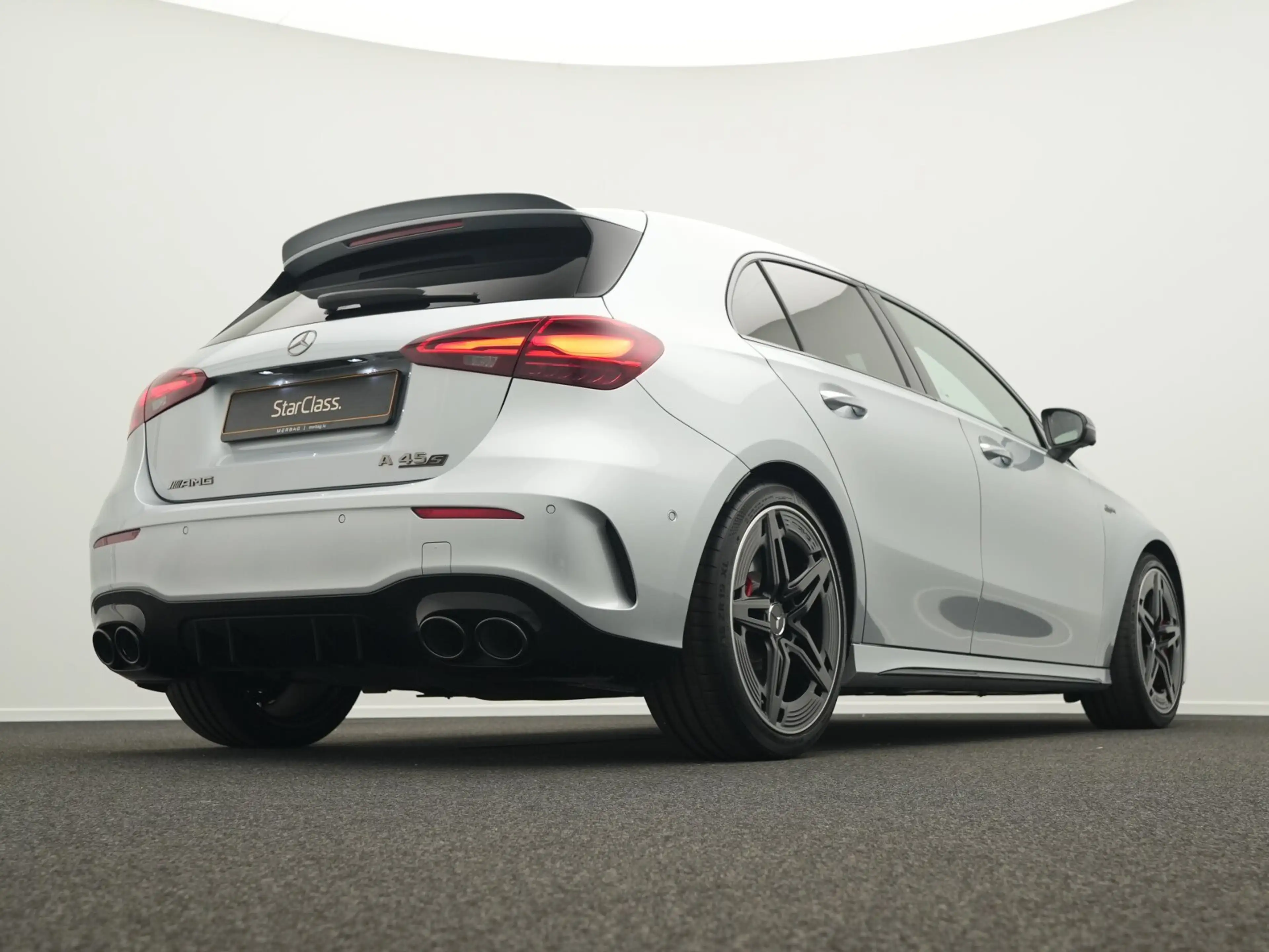 Mercedes-Benz A 45 AMG A 45 S 4M Multi+360°+Pano+Headup+ Premium Plus BC — photo 11
