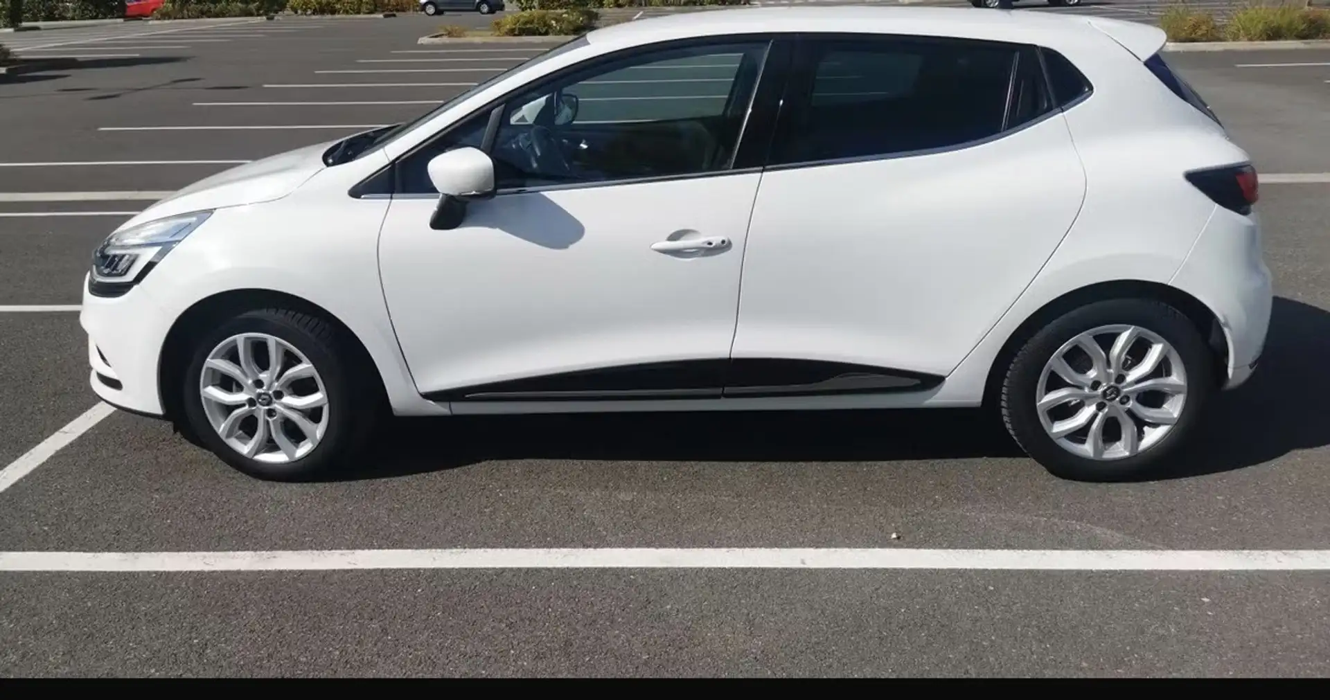 Renault Clio TCe 120 Energy Intens - 1