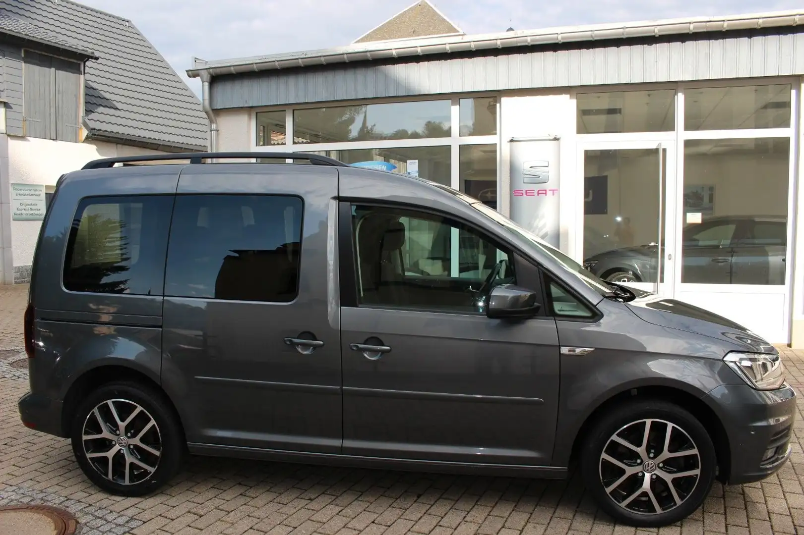Volkswagen Caddy PKW Comfortline BMT ,Bi-Xenon,ACC,DAB+,APP Grau - 2