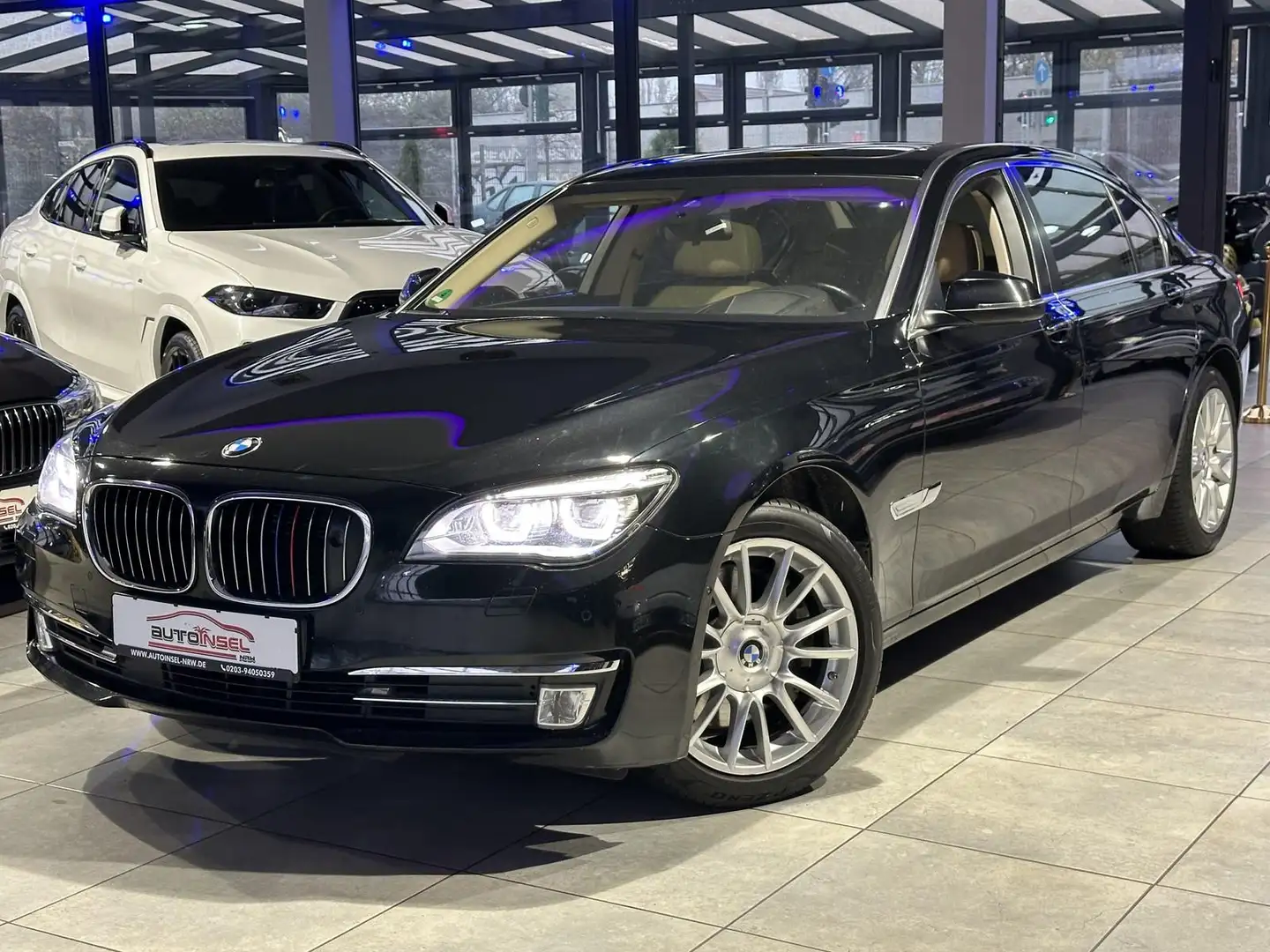 BMW 750 Ld xDrive Individual Innovation H/K AHK VOLL Nero - 1